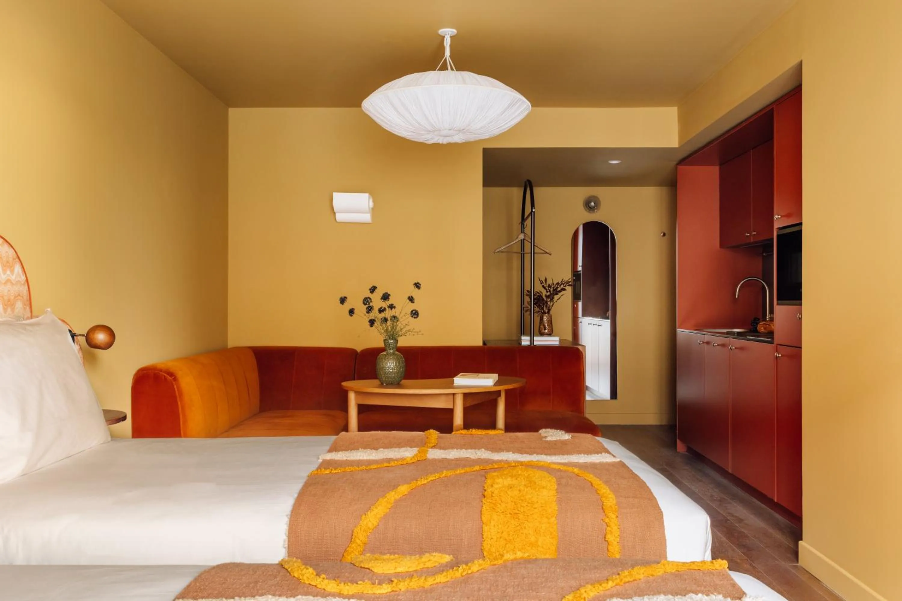 Living room, Bed in Le Jardin de Verre by Locke