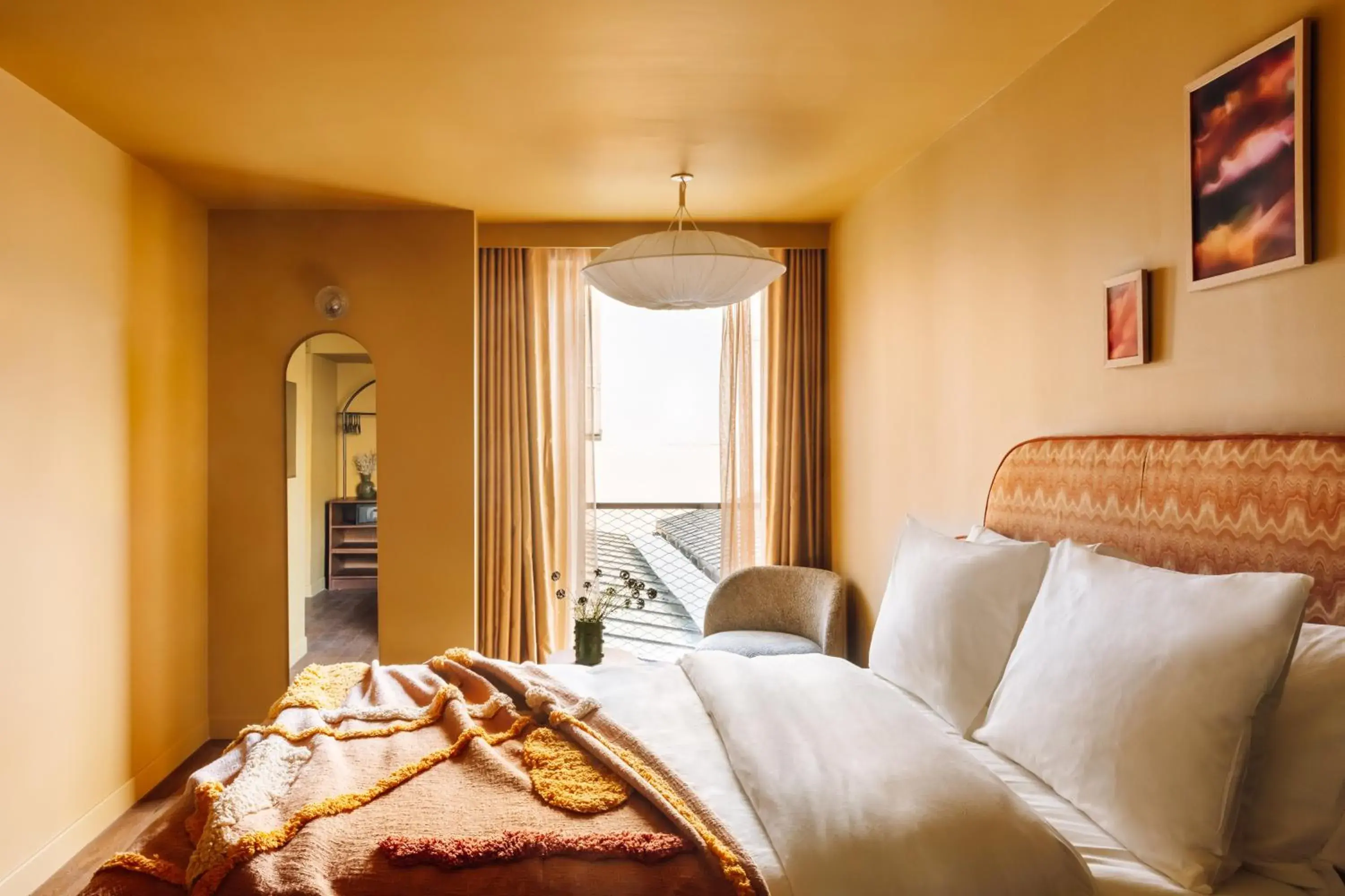 Locke Studio - Accessible in Le Jardin de Verre by Locke Locke Studio - Accessible in Le Jardin de Verre by Locke