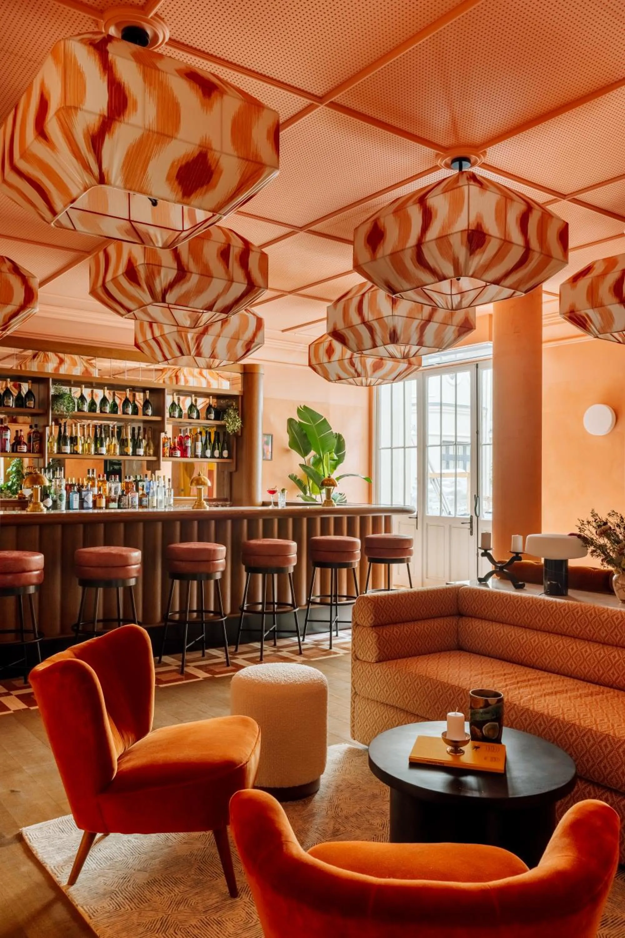 Lounge or bar in Le Jardin de Verre by Locke