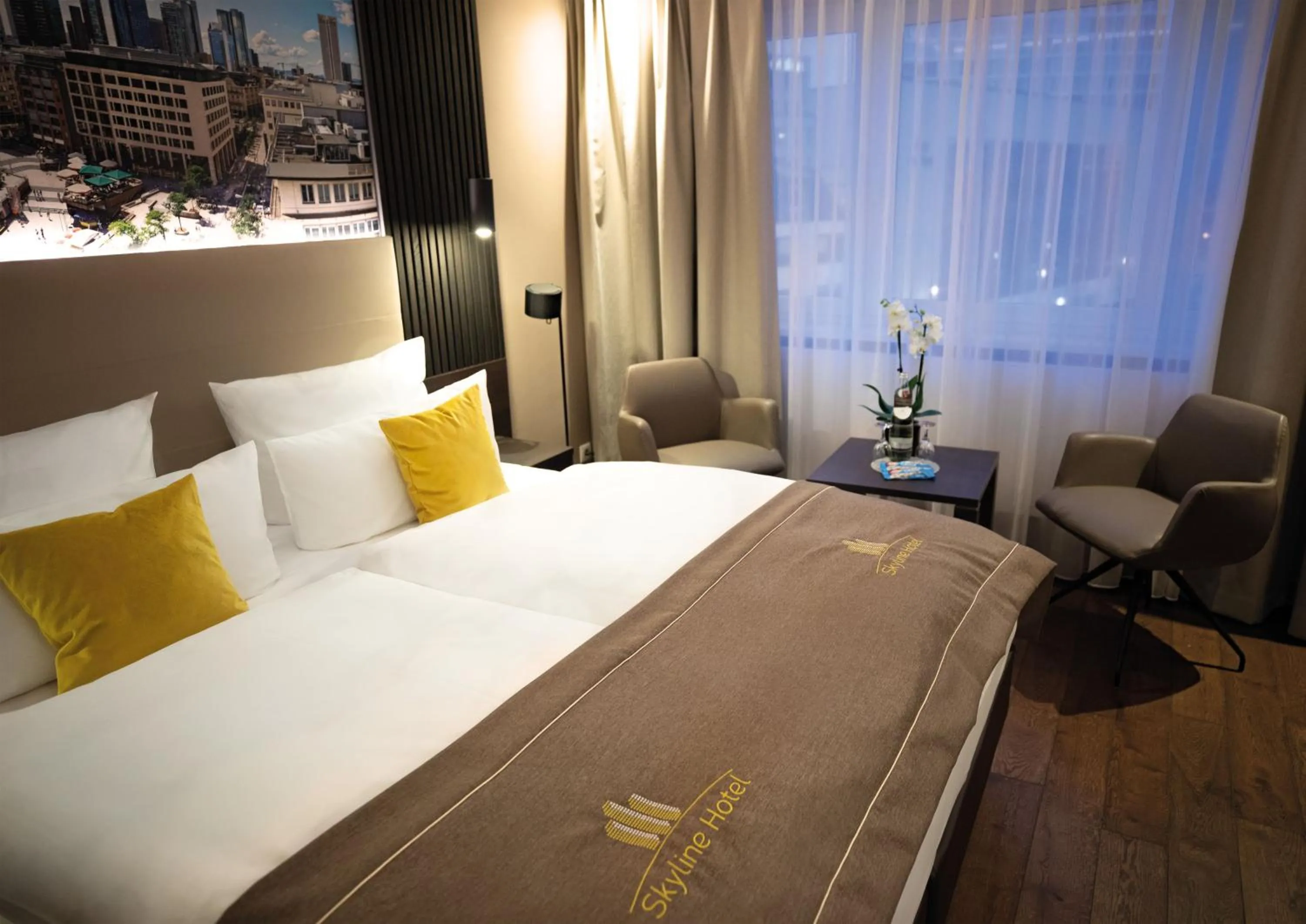 Bed in Skyline Hotel City Frankfurt