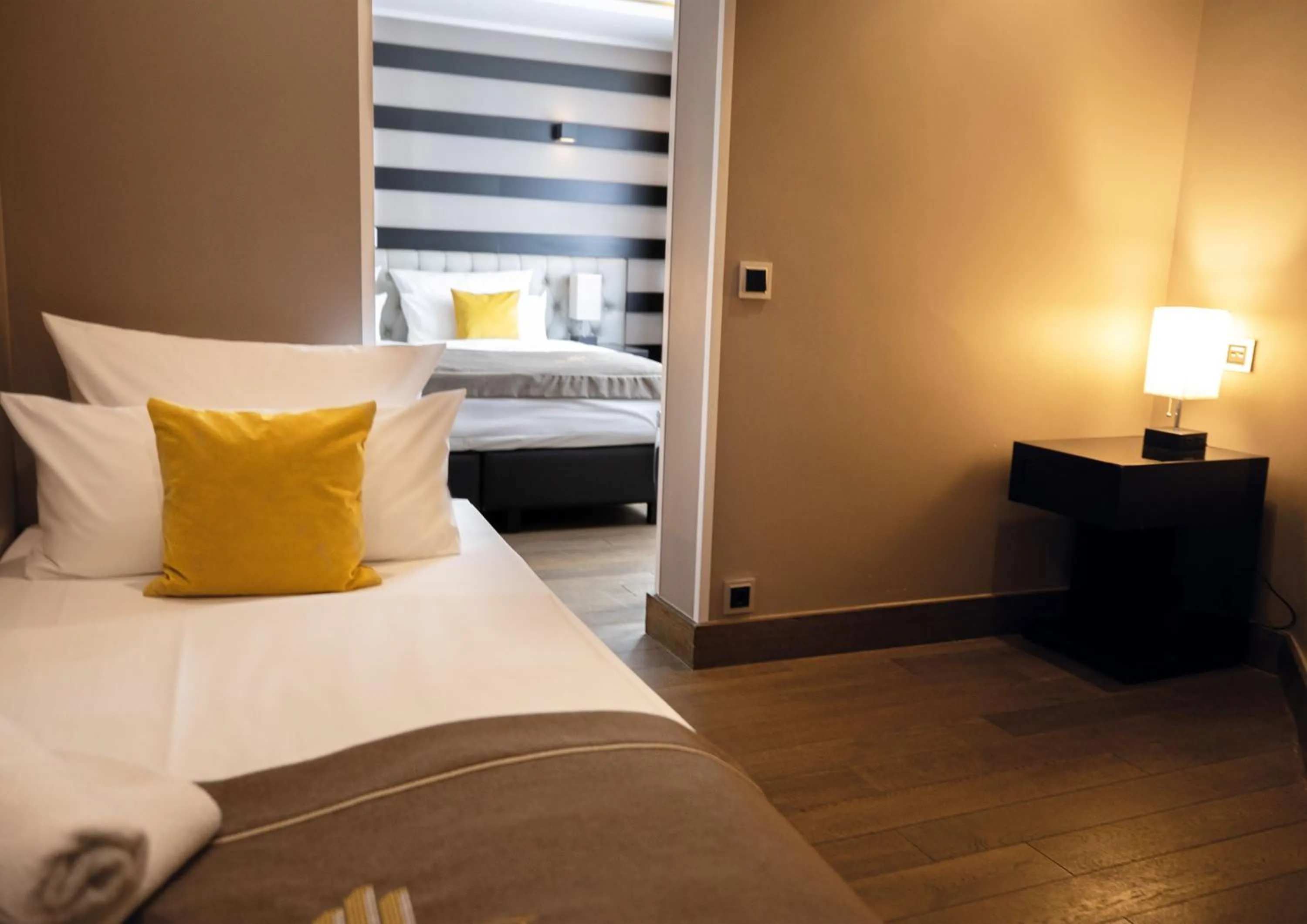 Bed in Skyline Hotel City Frankfurt