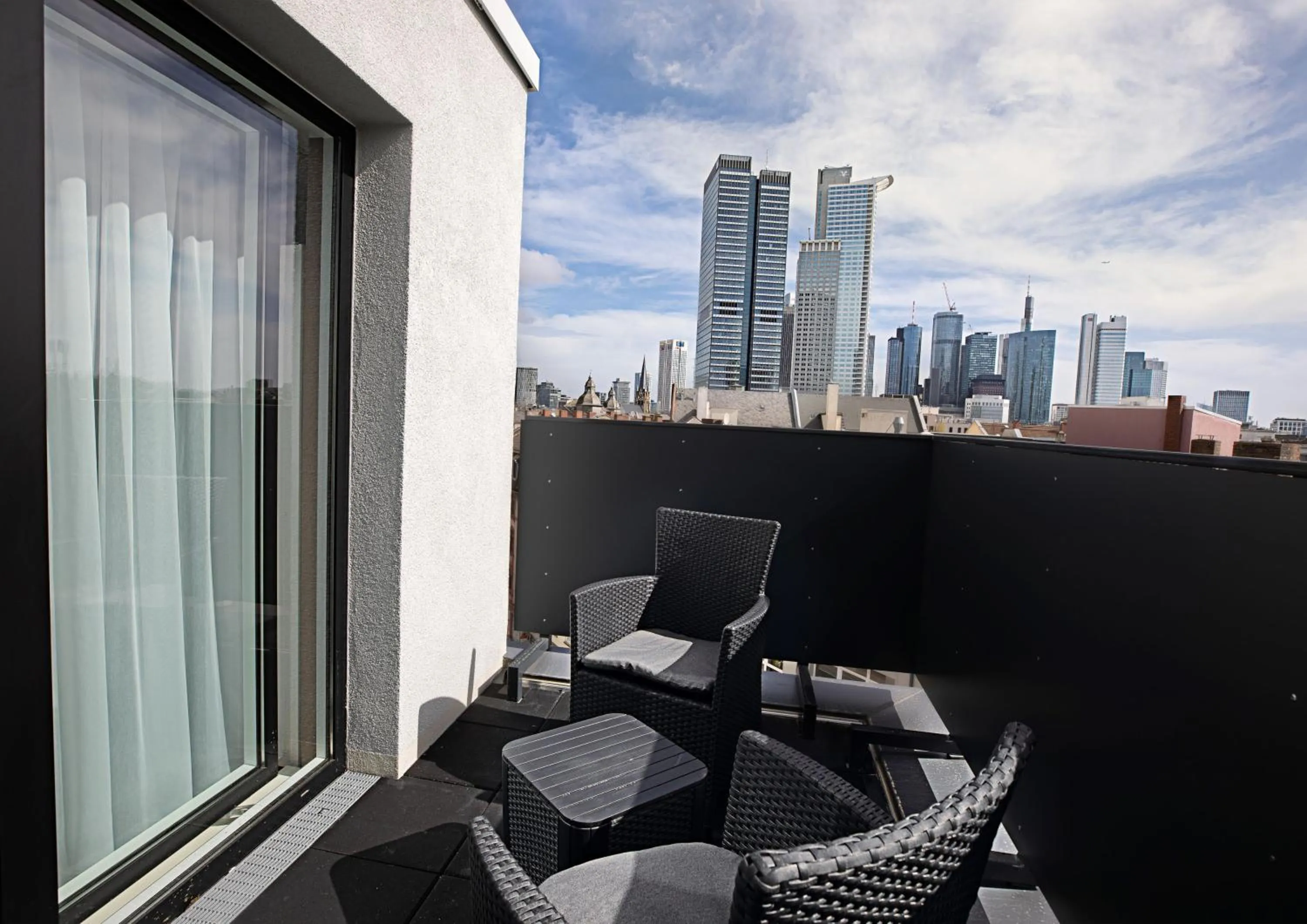 Balcony/Terrace in Skyline Hotel City Frankfurt
