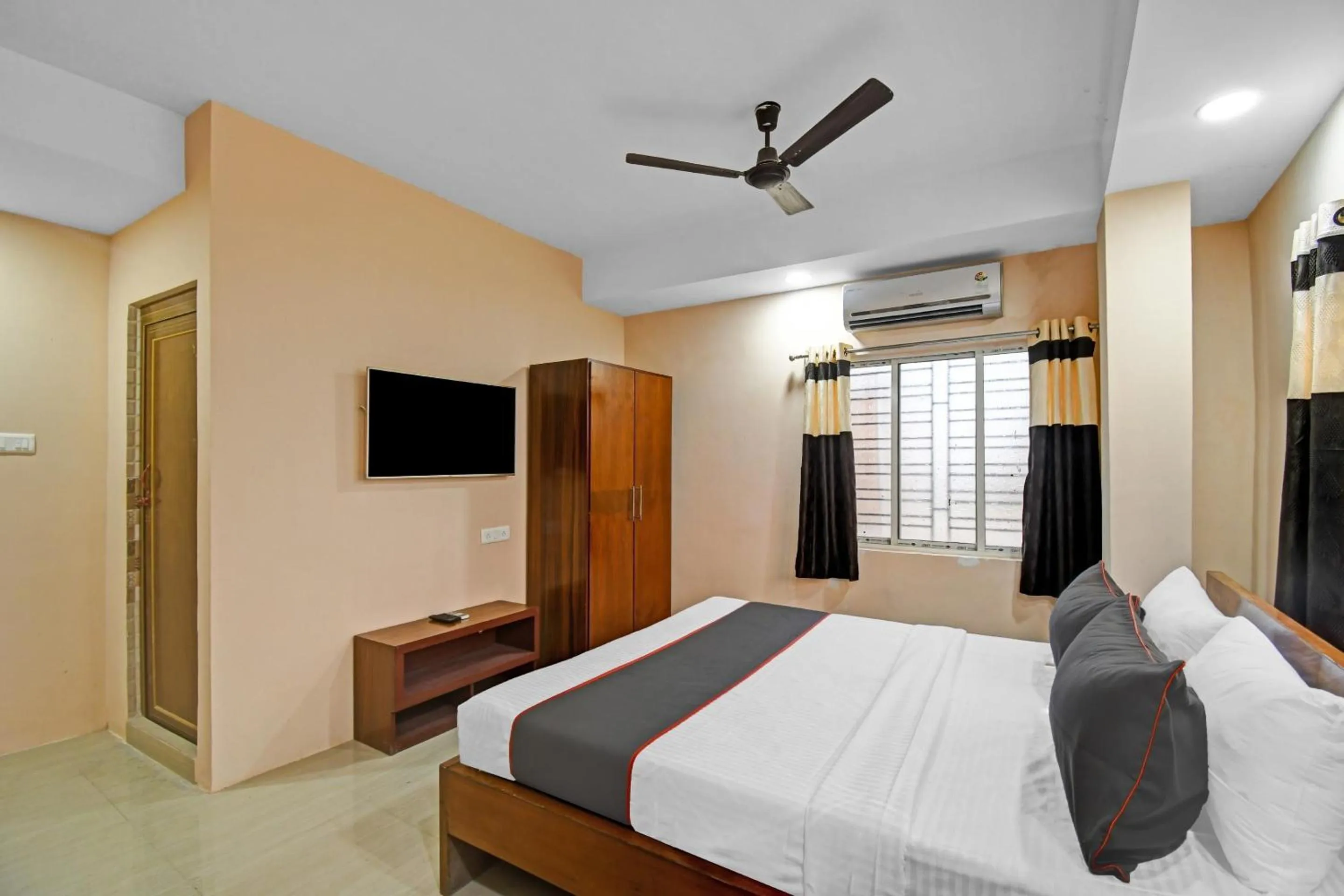 Bed in Hotel O Eco Haven