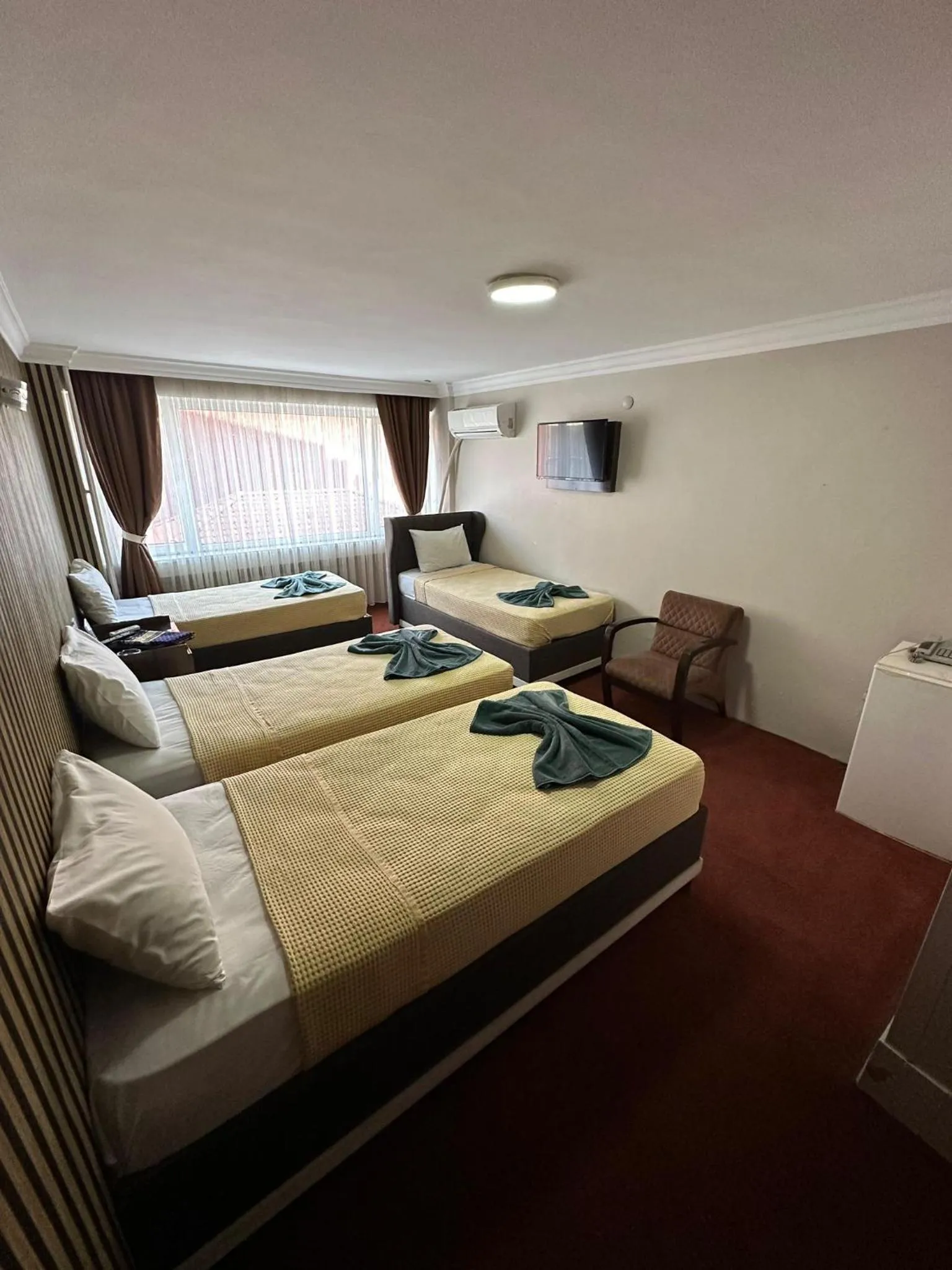 Bed in Hotel Metropol 1