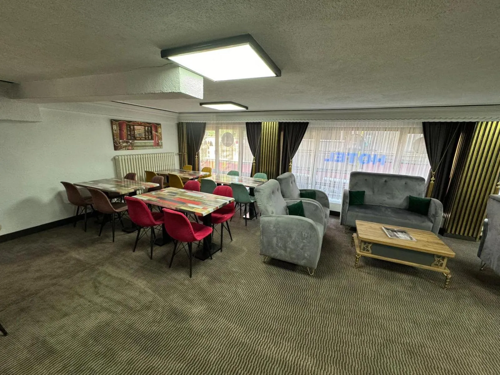 furniture in Hotel Metropol 1