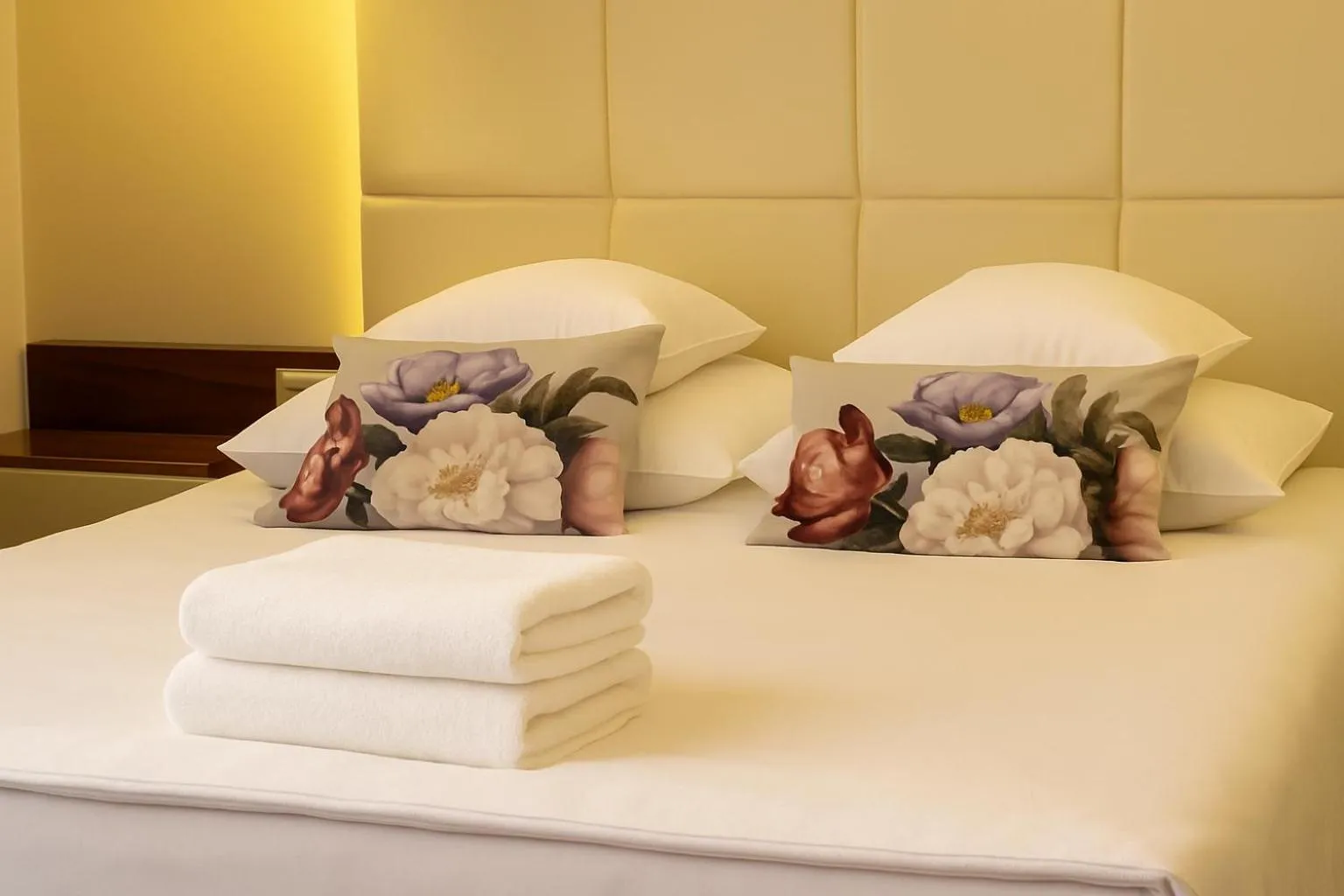 Bed in Hotel Kamieniczka