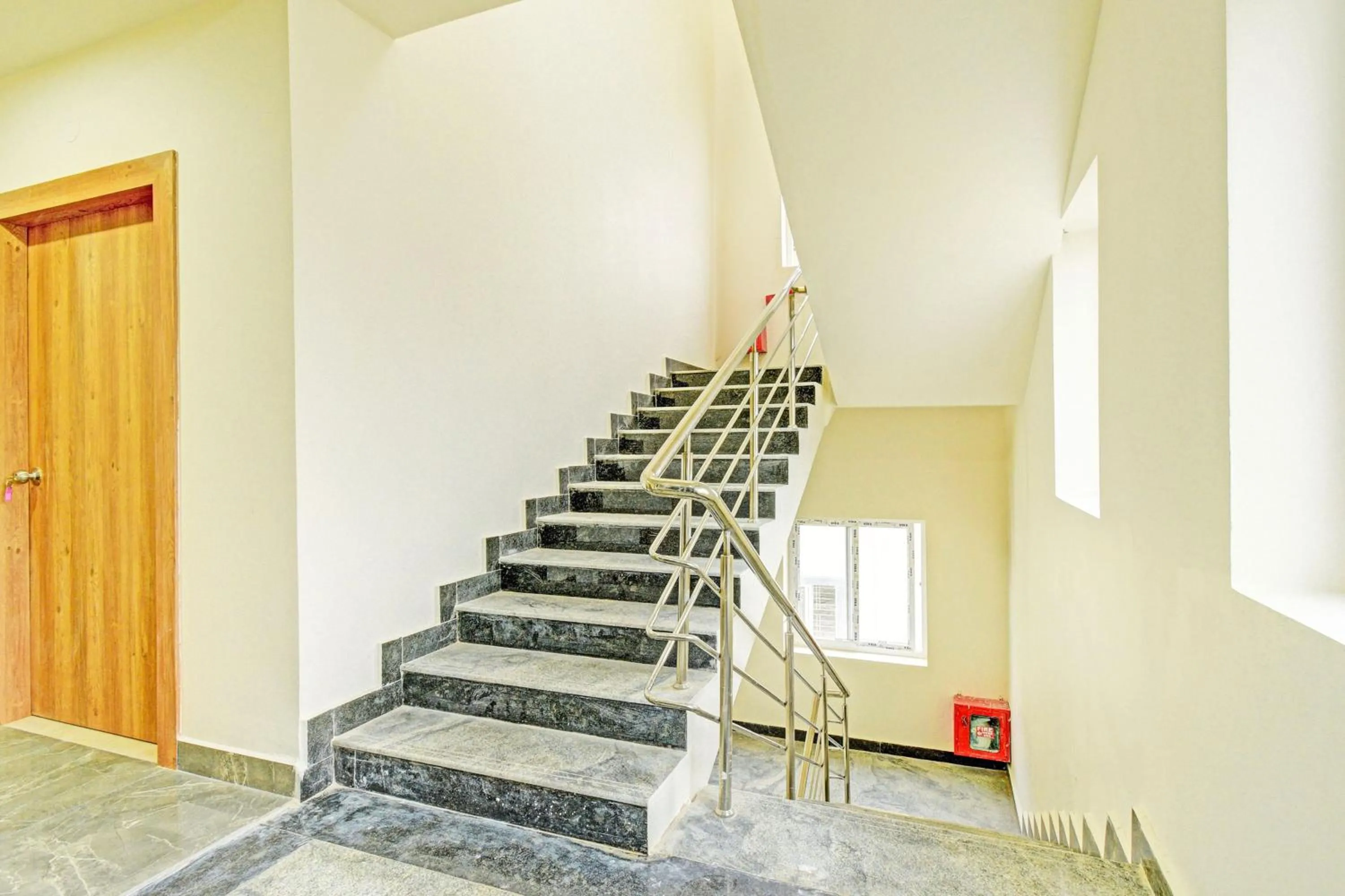 Lobby or reception in Super Townhouse Oak Kompally