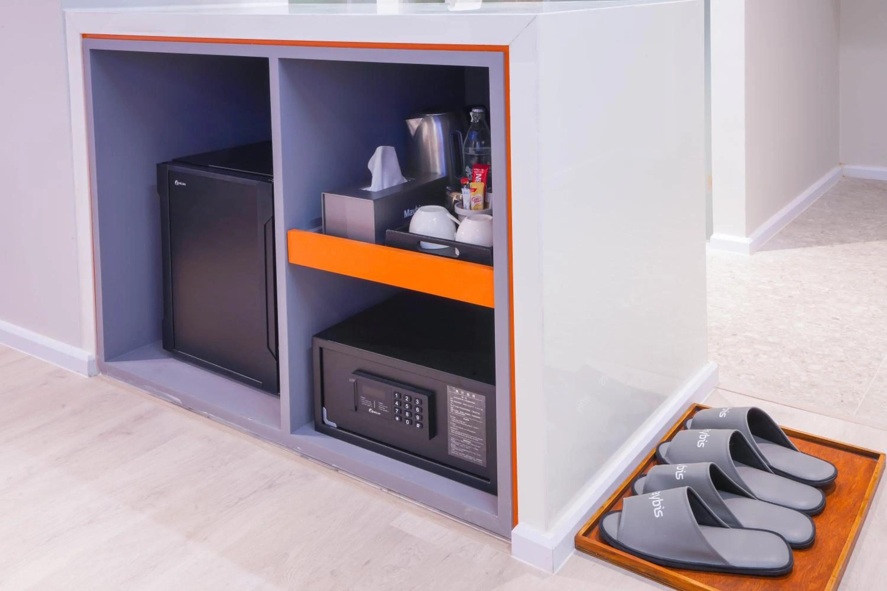 Coffee/tea facilities in Maybis Hotel