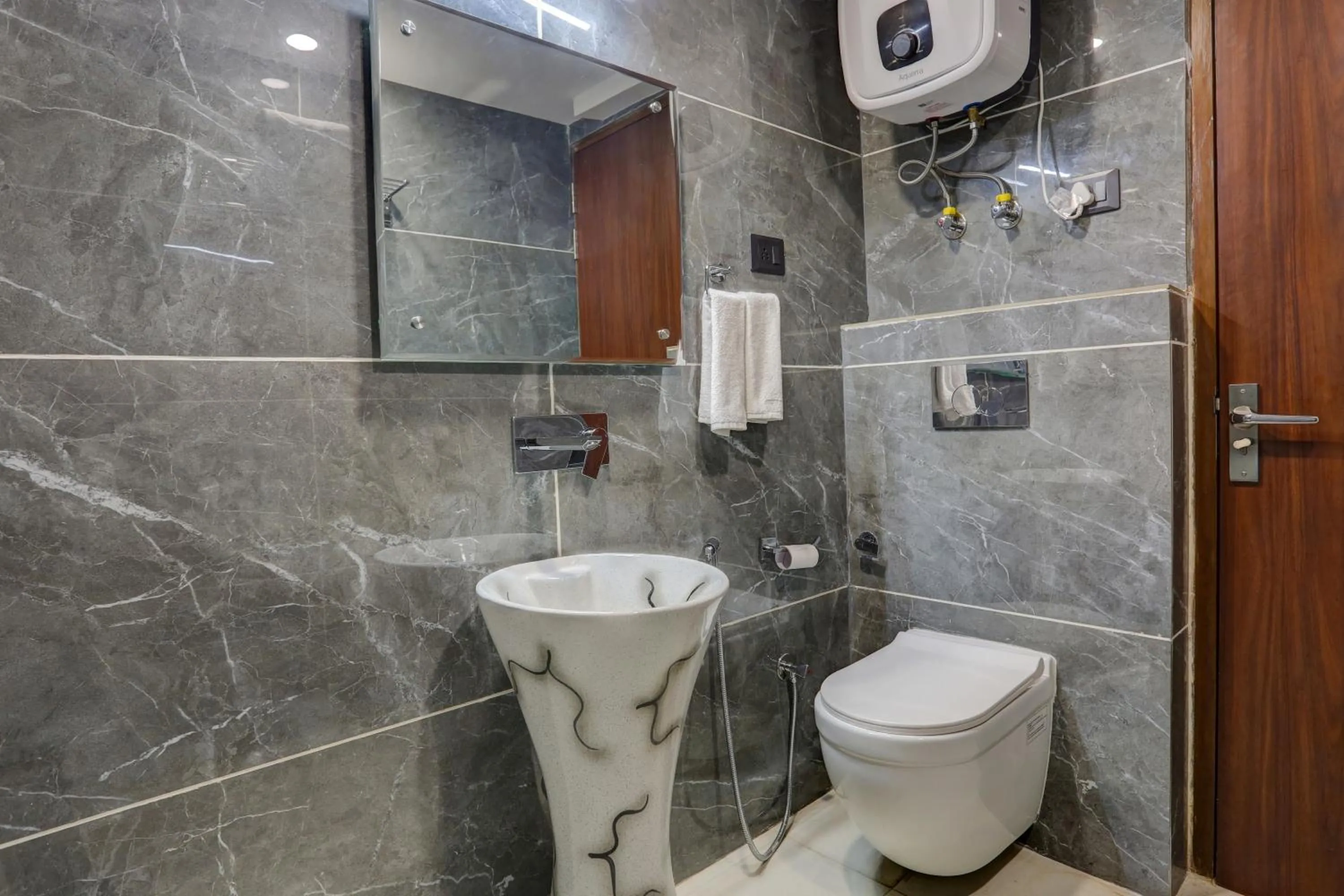 Bathroom in Hotel O Golden Eye Inn