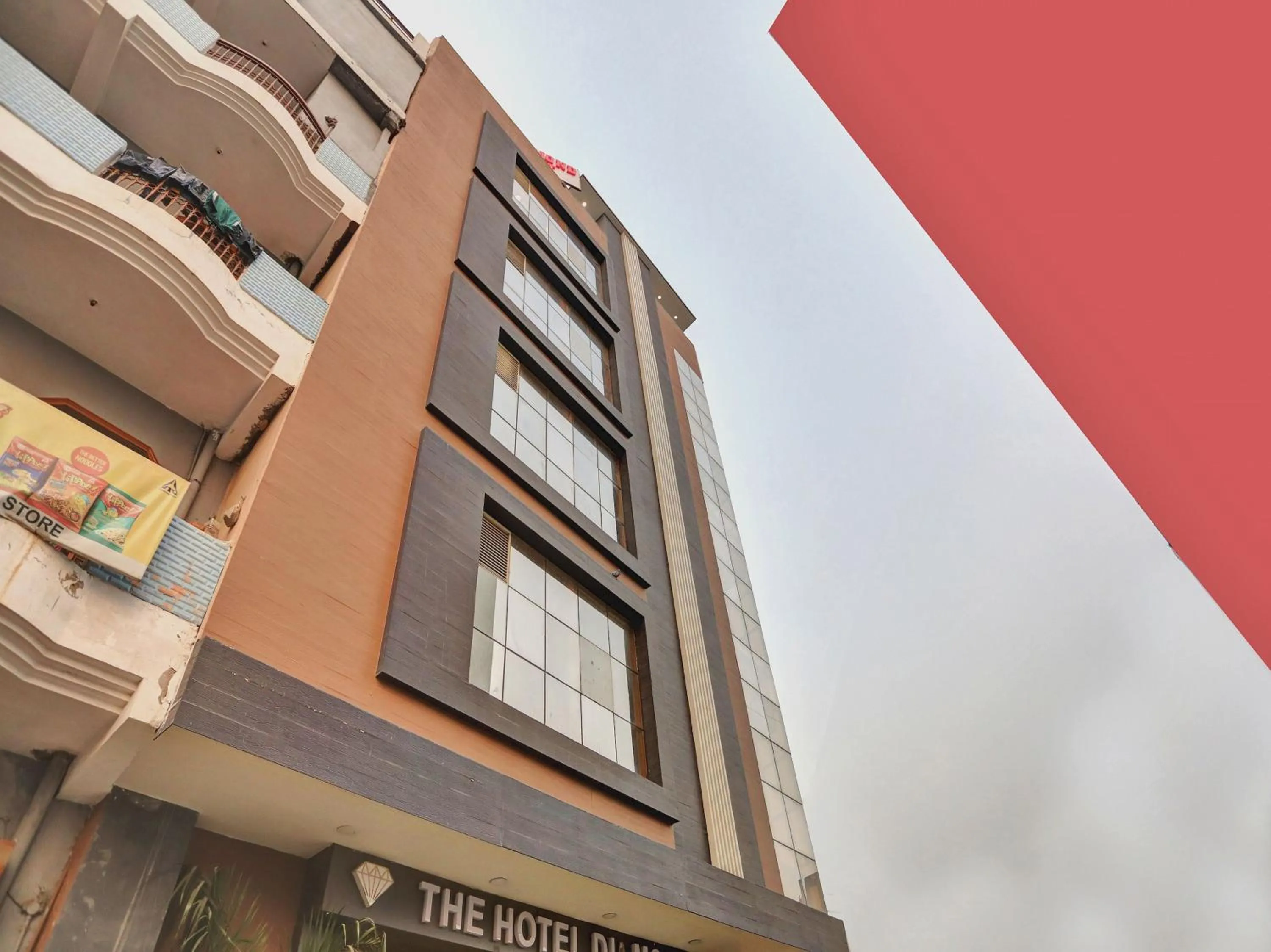 Property building in Super TOWNHOUSE THE HOTEL DIAMOND VASUNDHARA