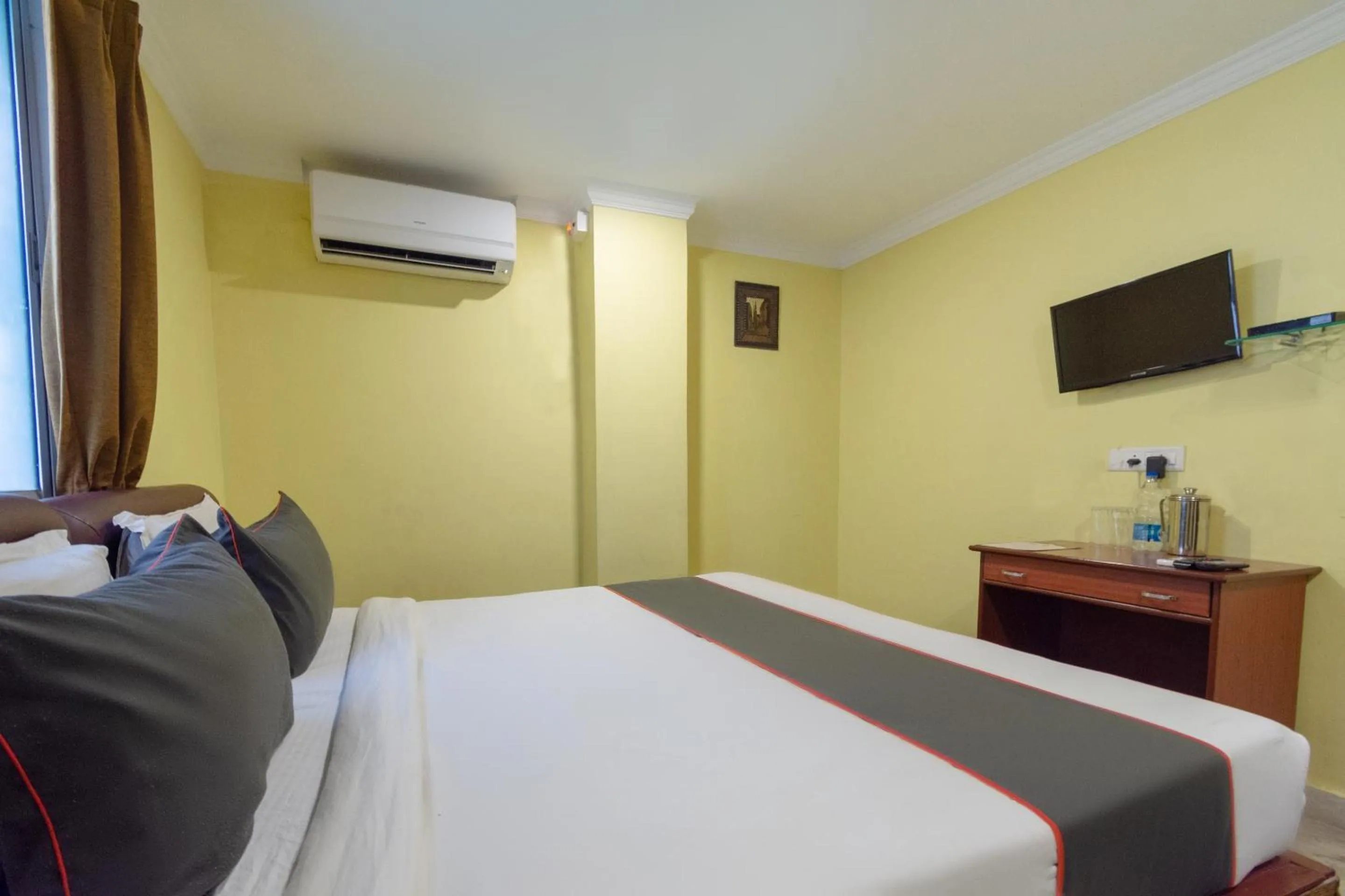 Bedroom, Bed in Collection O Raj Darbar Near City Centre