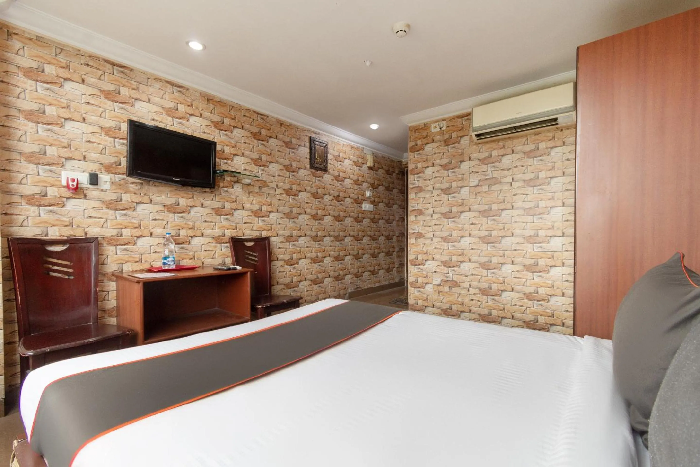 Bedroom, Bed in Collection O Raj Darbar Near City Centre