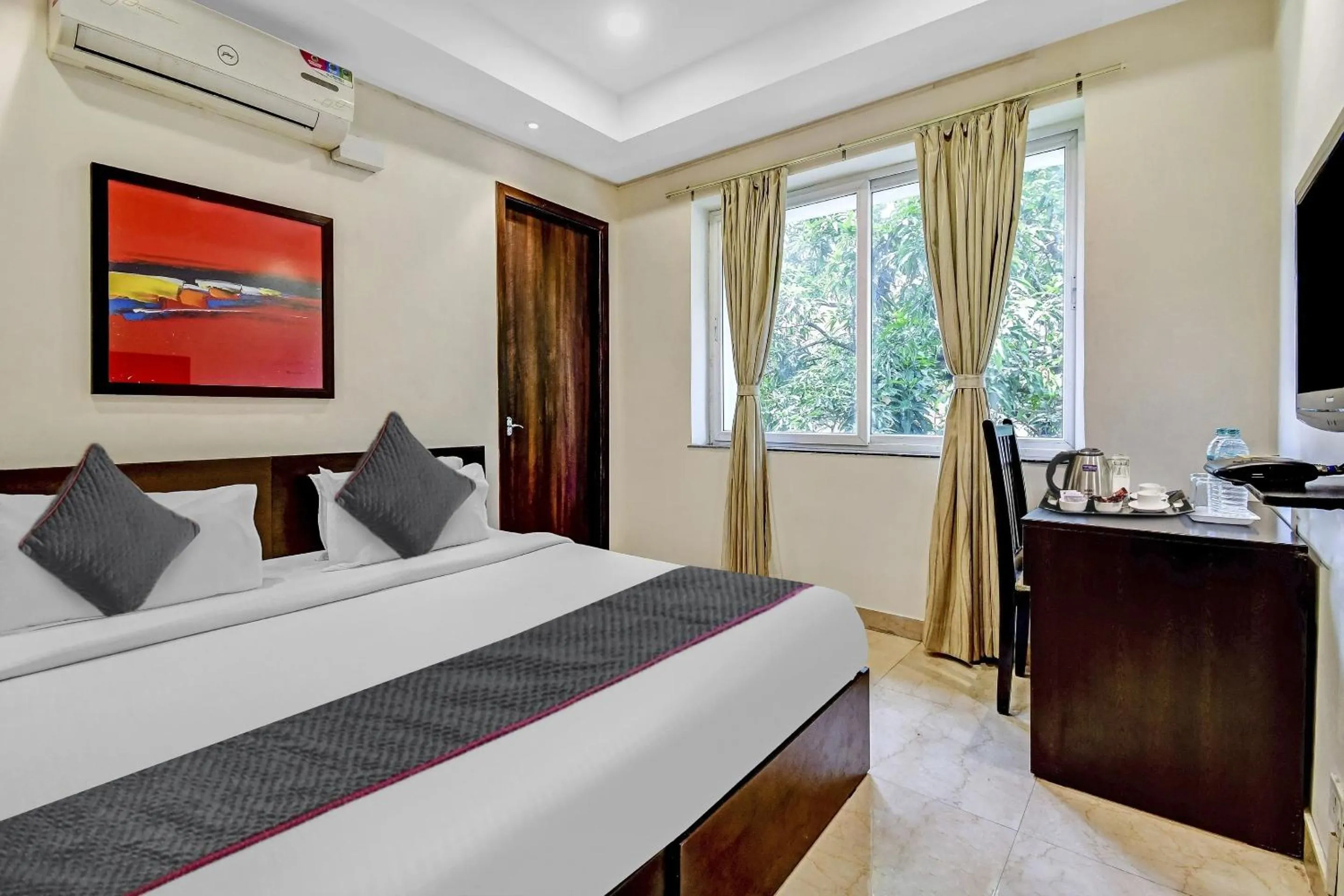 Facade/entrance, Bed in Super Townhouse All In One