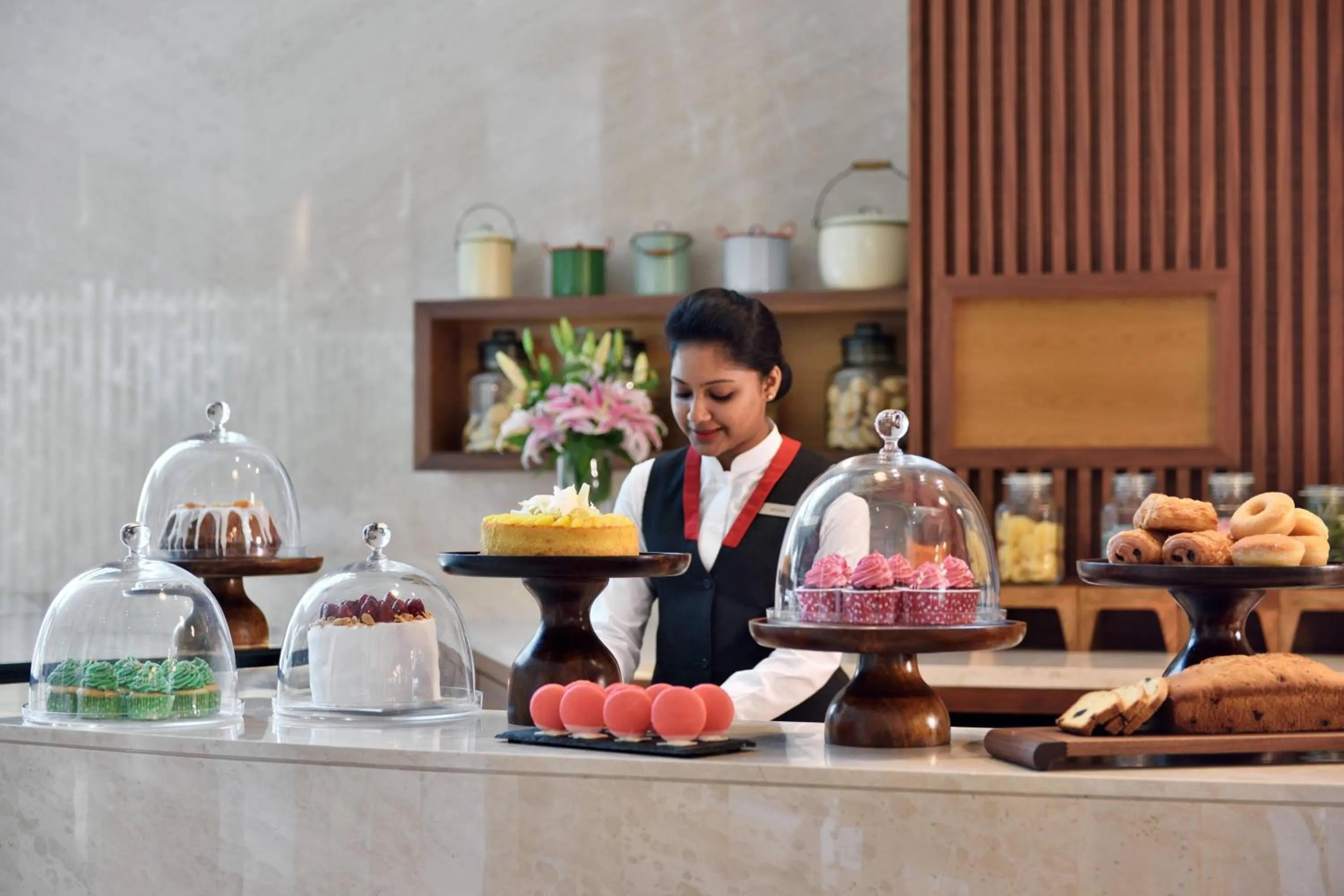 Restaurant/places to eat in Kochi Marriott Hotel