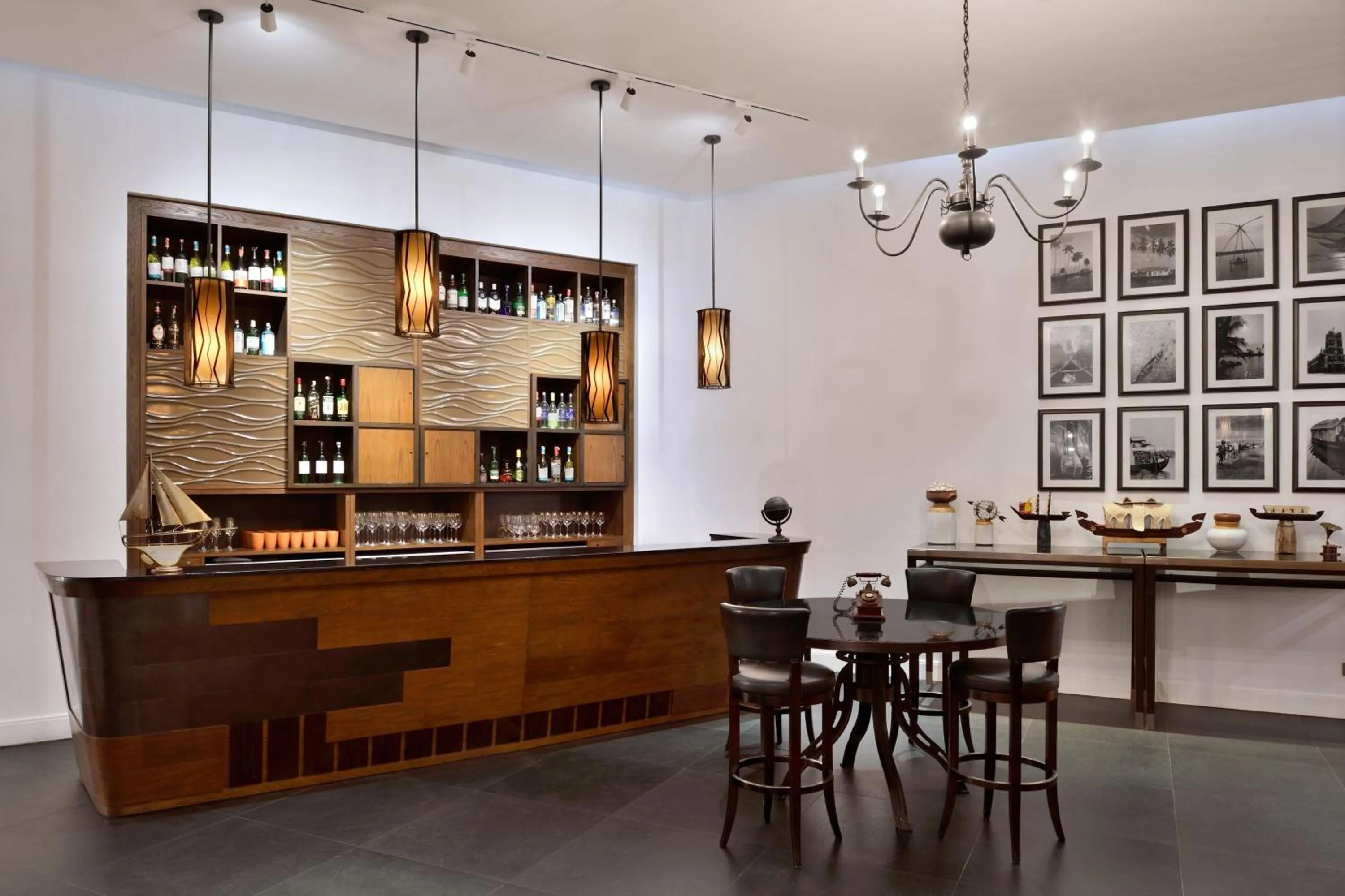 Restaurant/places to eat in Kochi Marriott Hotel