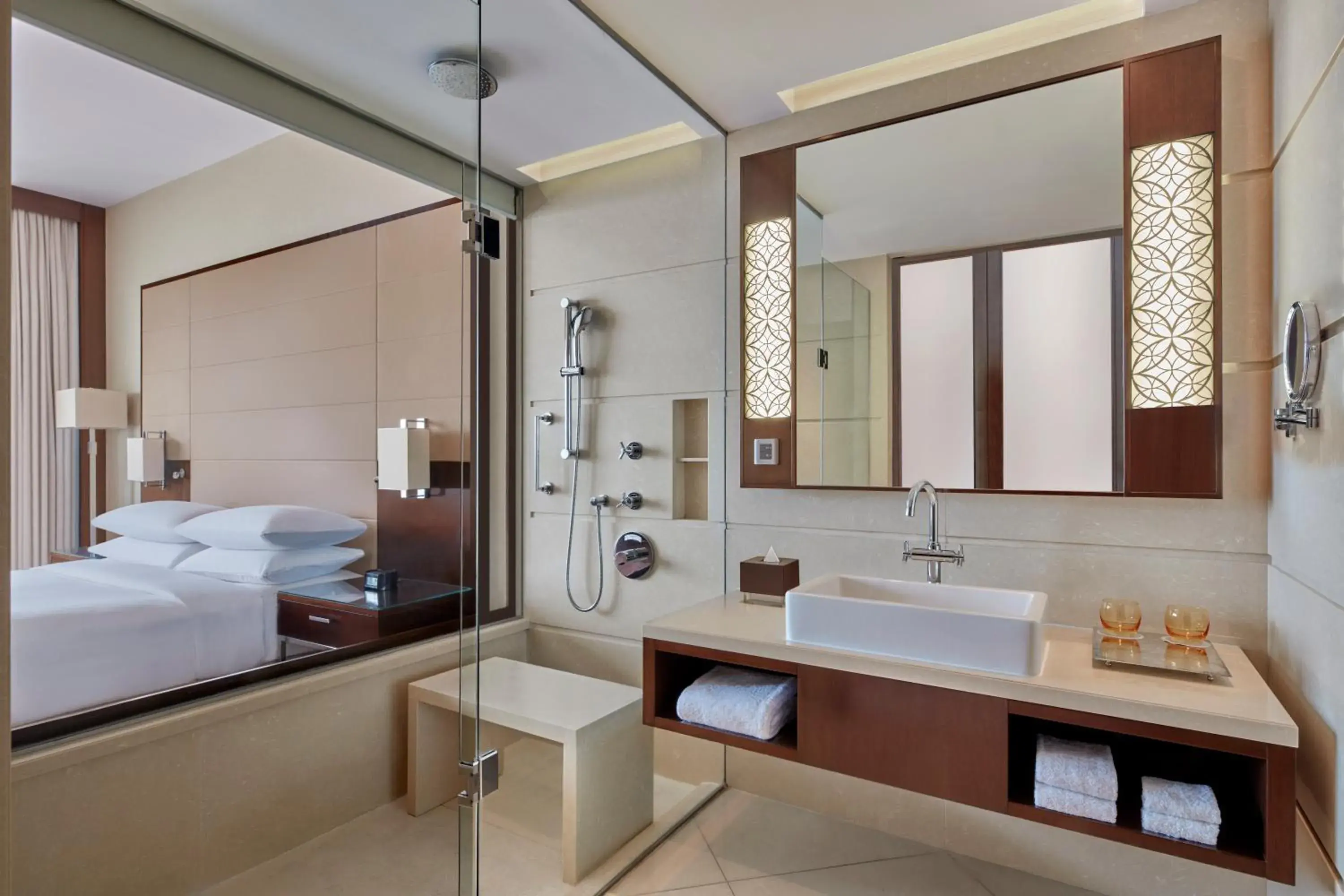 Executive King Room, Executive lounge access, Guest room in Kochi Marriott Hotel Executive King Room, Executive lounge access, Guest room in Kochi Marriott Hotel