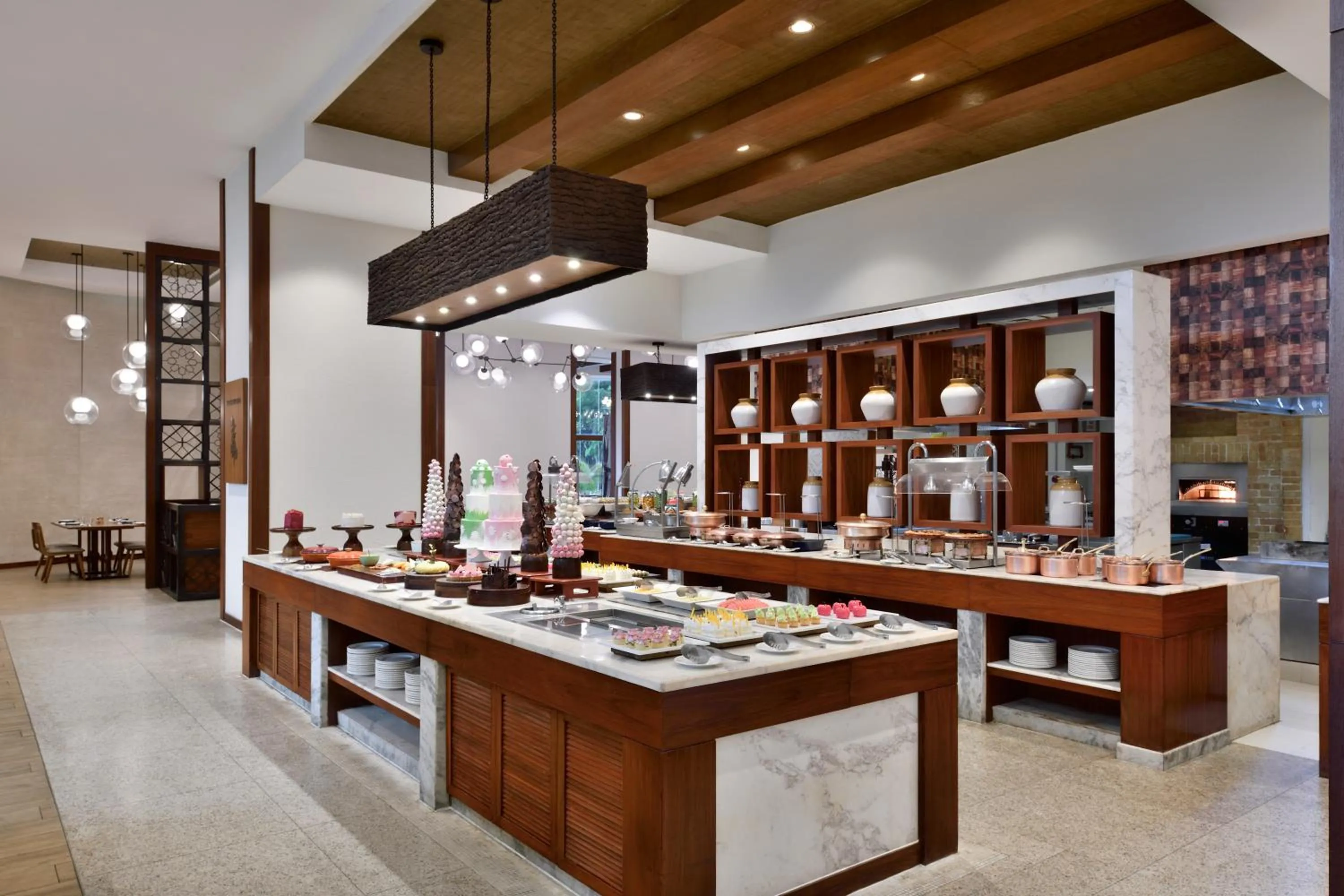 Restaurant/places to eat in Kochi Marriott Hotel