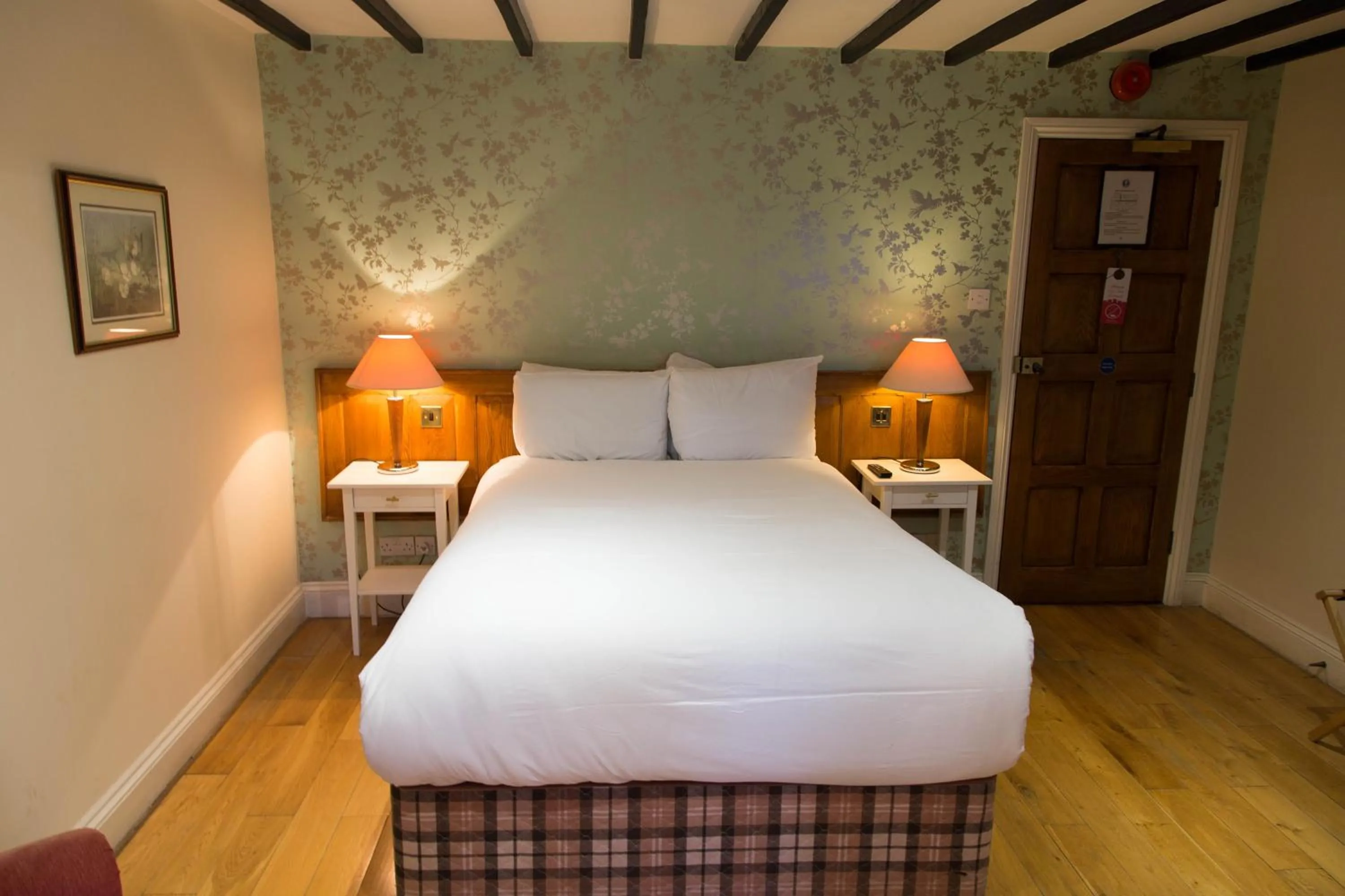 The Thatched Cottage Inn