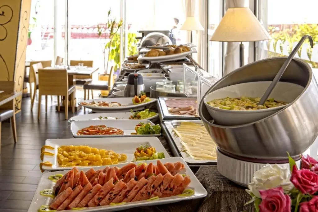 Restaurant/places to eat in La Renaissance hôtel Marrakech