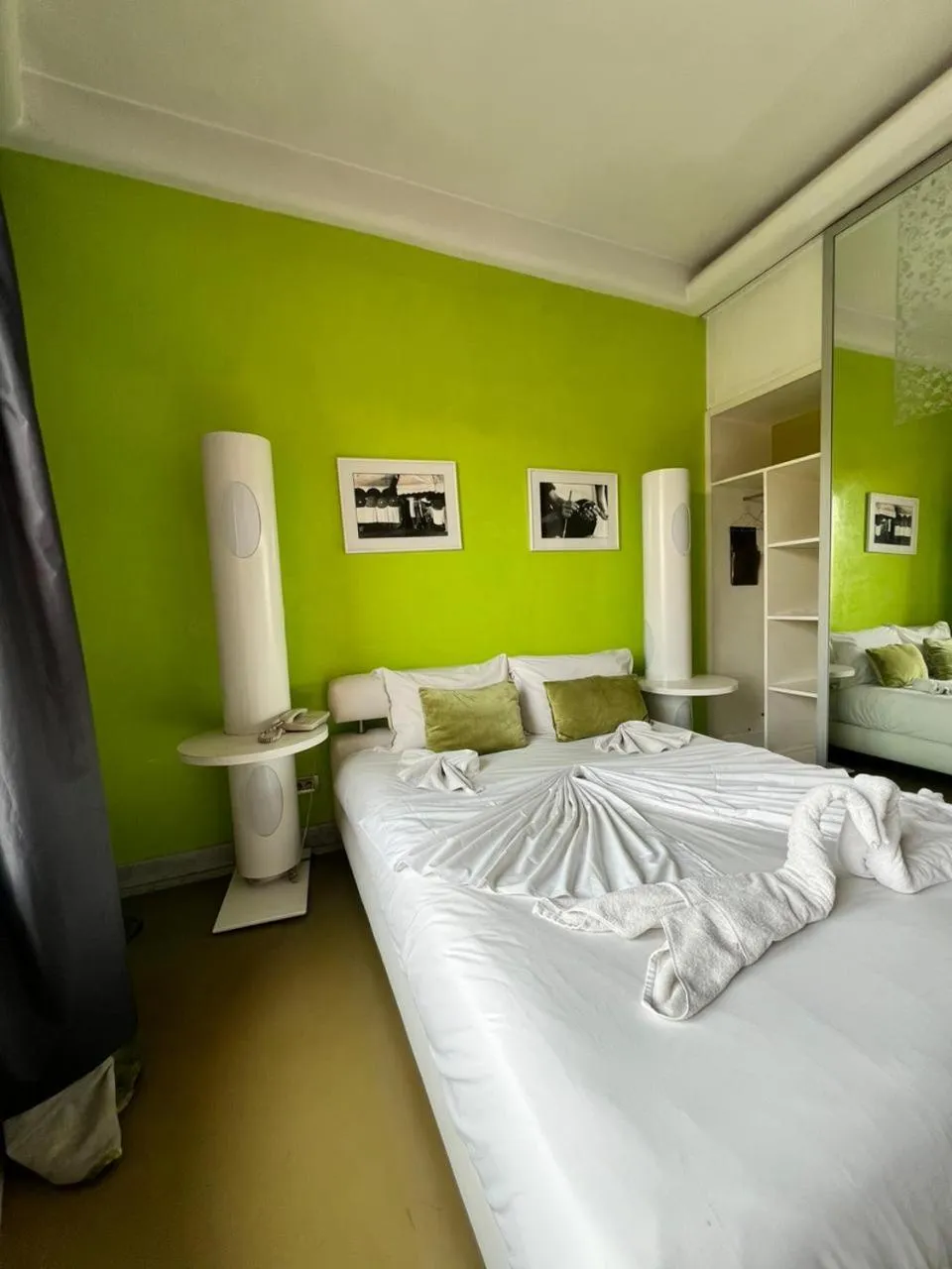 Bed in La Renaissance hôtel Marrakech