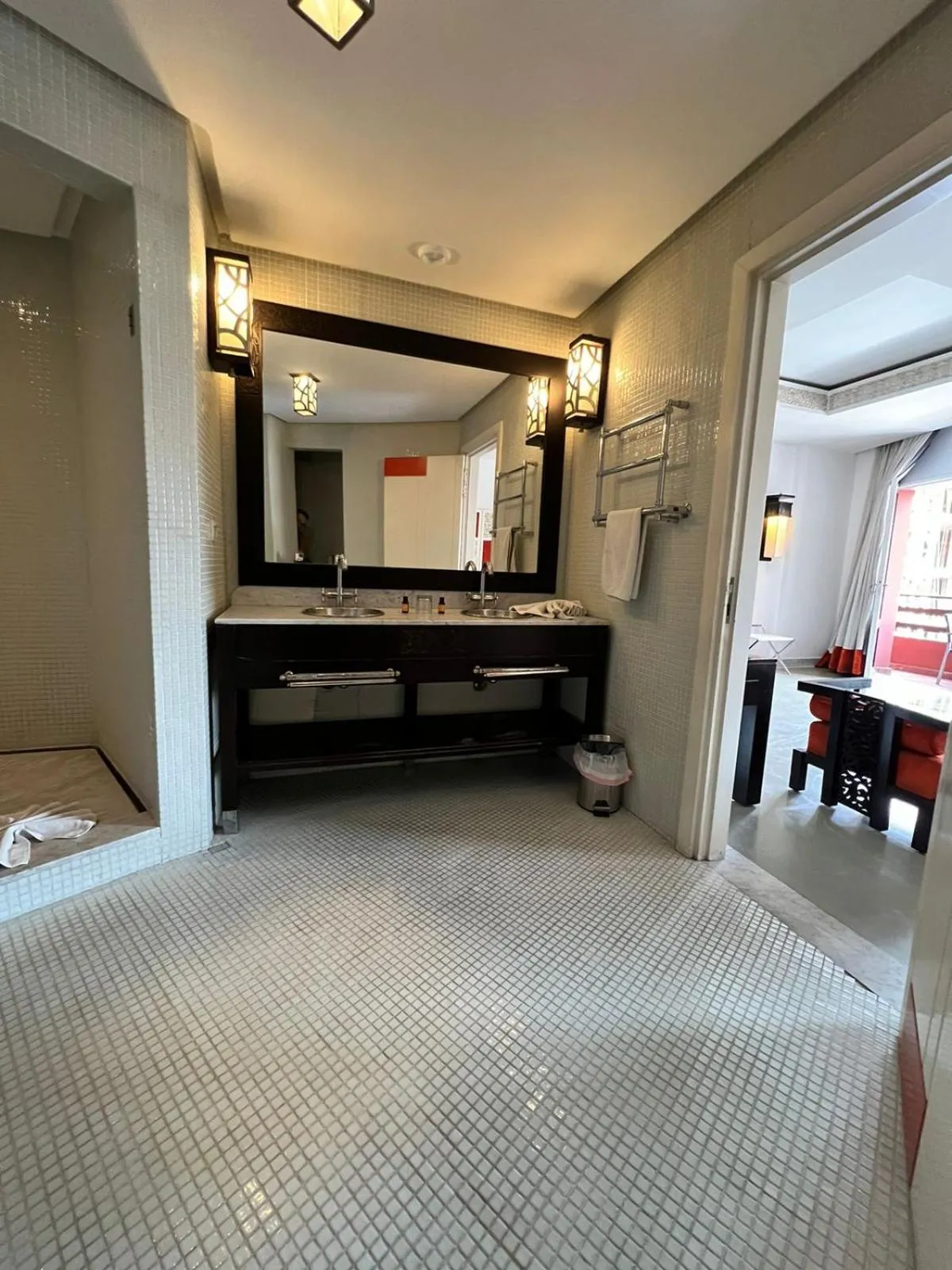 Bathroom, Bed in La Renaissance hôtel Marrakech