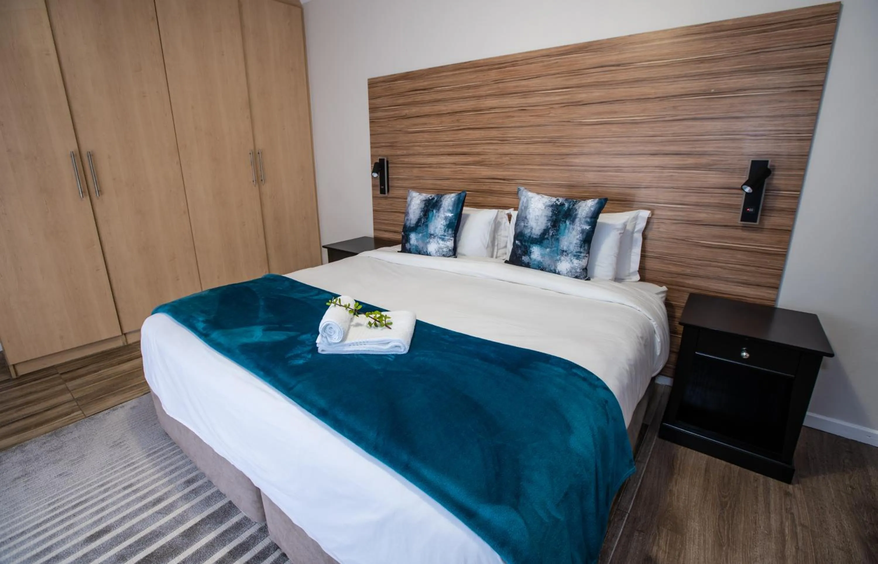 Bedroom, Bed in Woodbridge Lodge