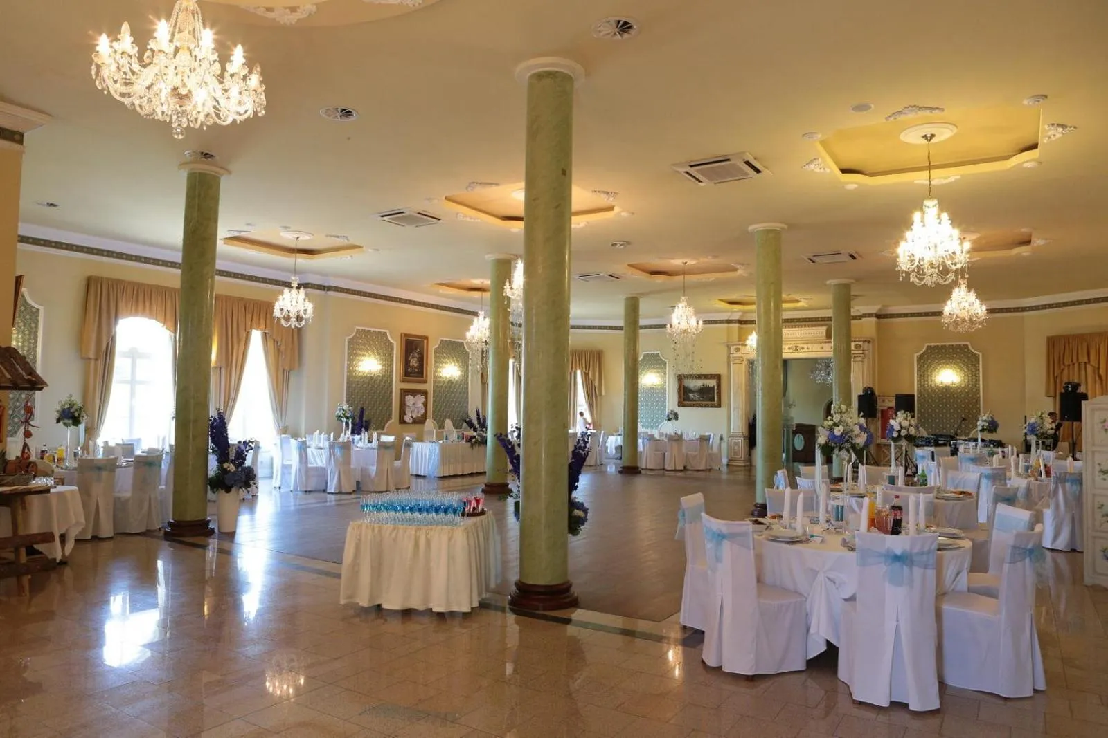 Banquet/Function facilities in Hotel Garden