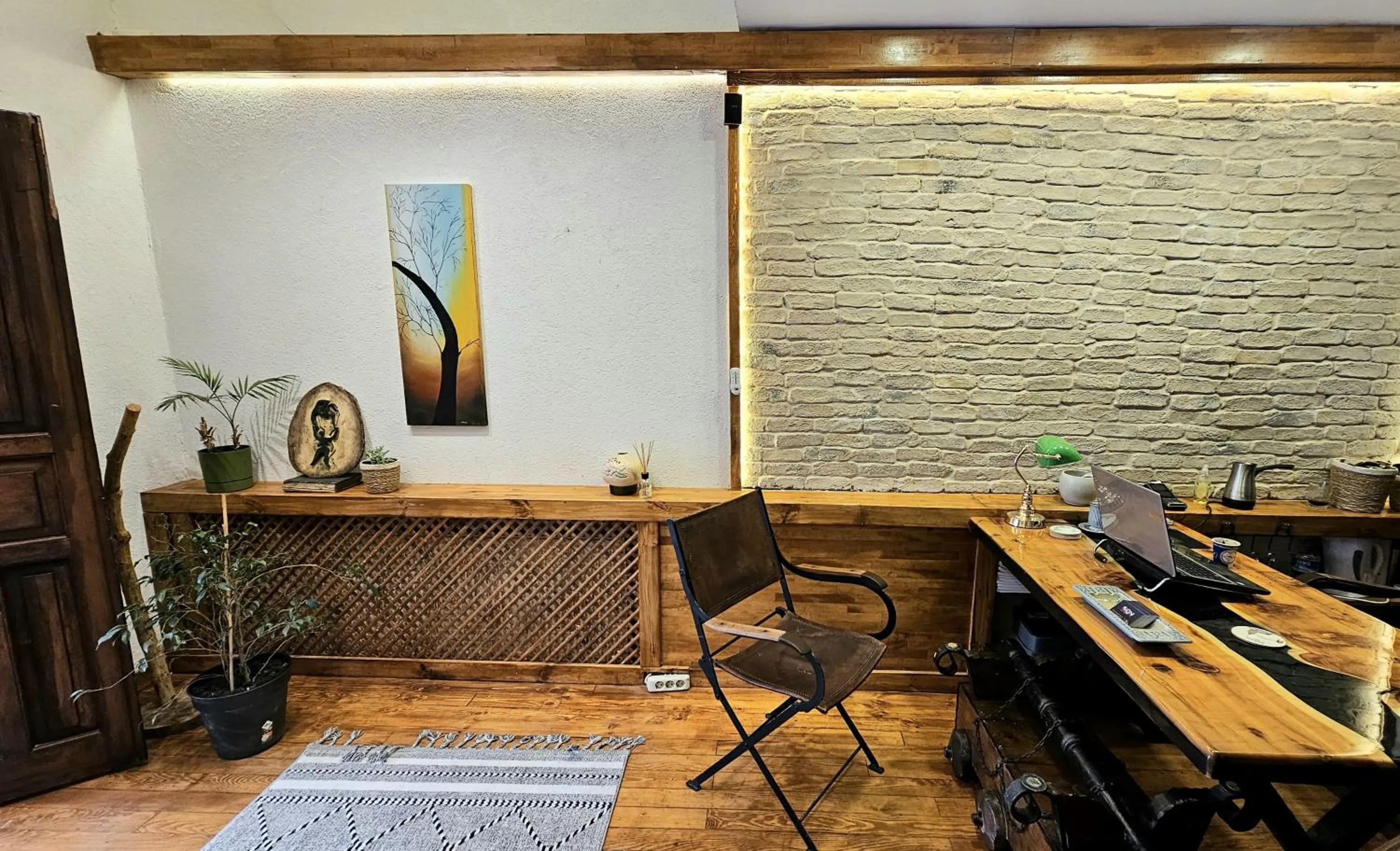 Lobby or reception in Mahzen Otel