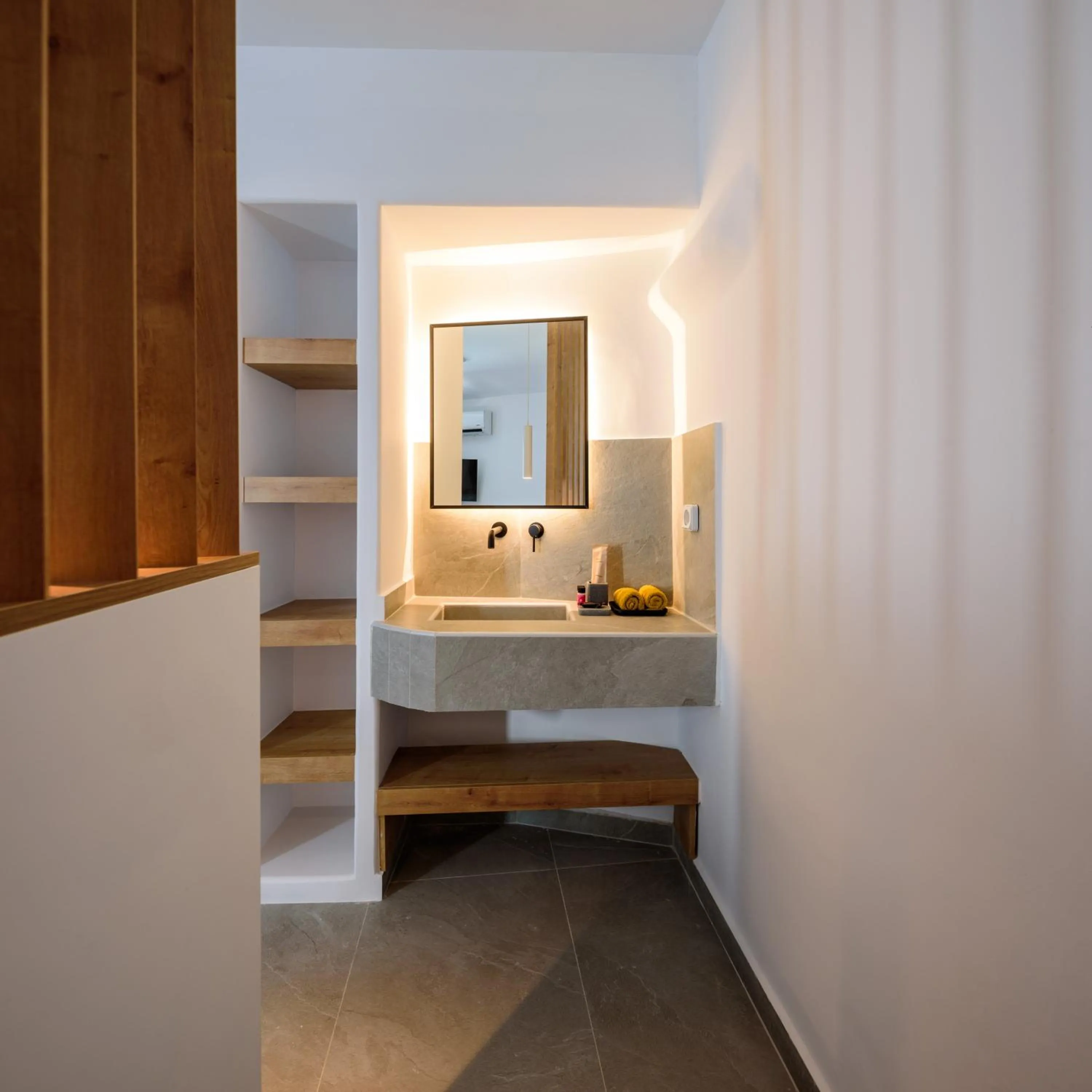 Bed in Elia Caldera Suites