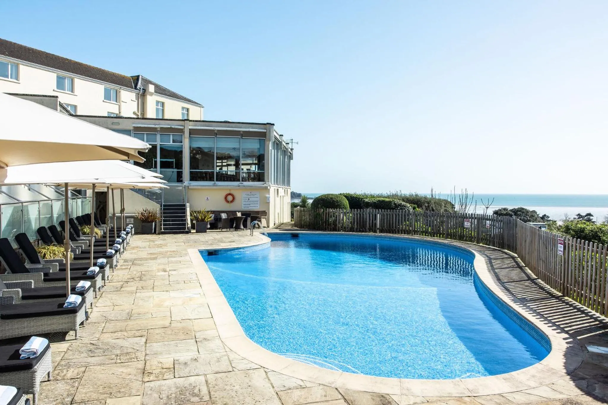 Swimming pool in Hotel Cristina