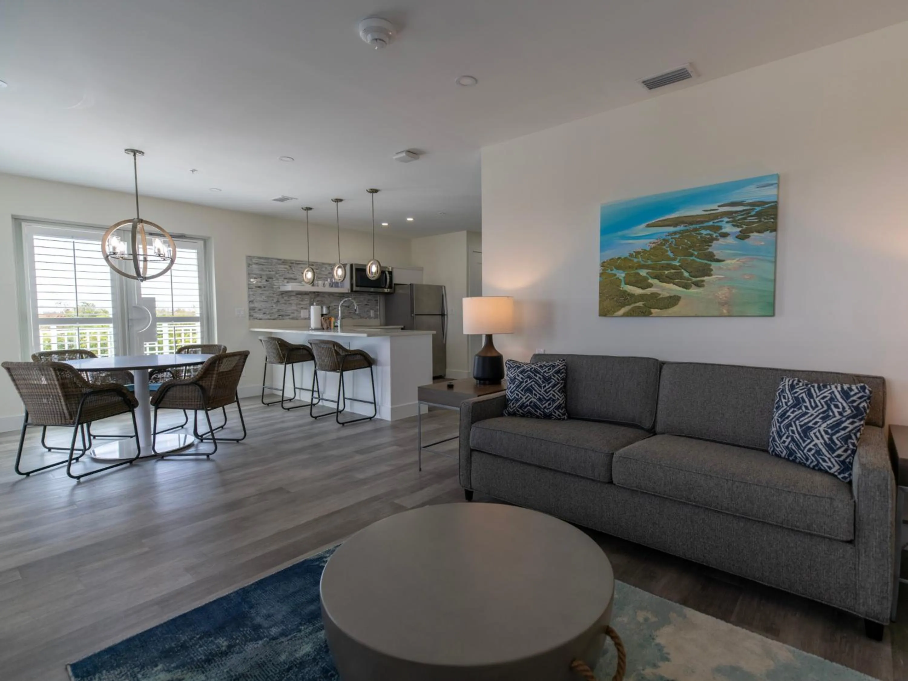 Kitchen or kitchenette in Sugarloaf Key Hotel at KOA Resort