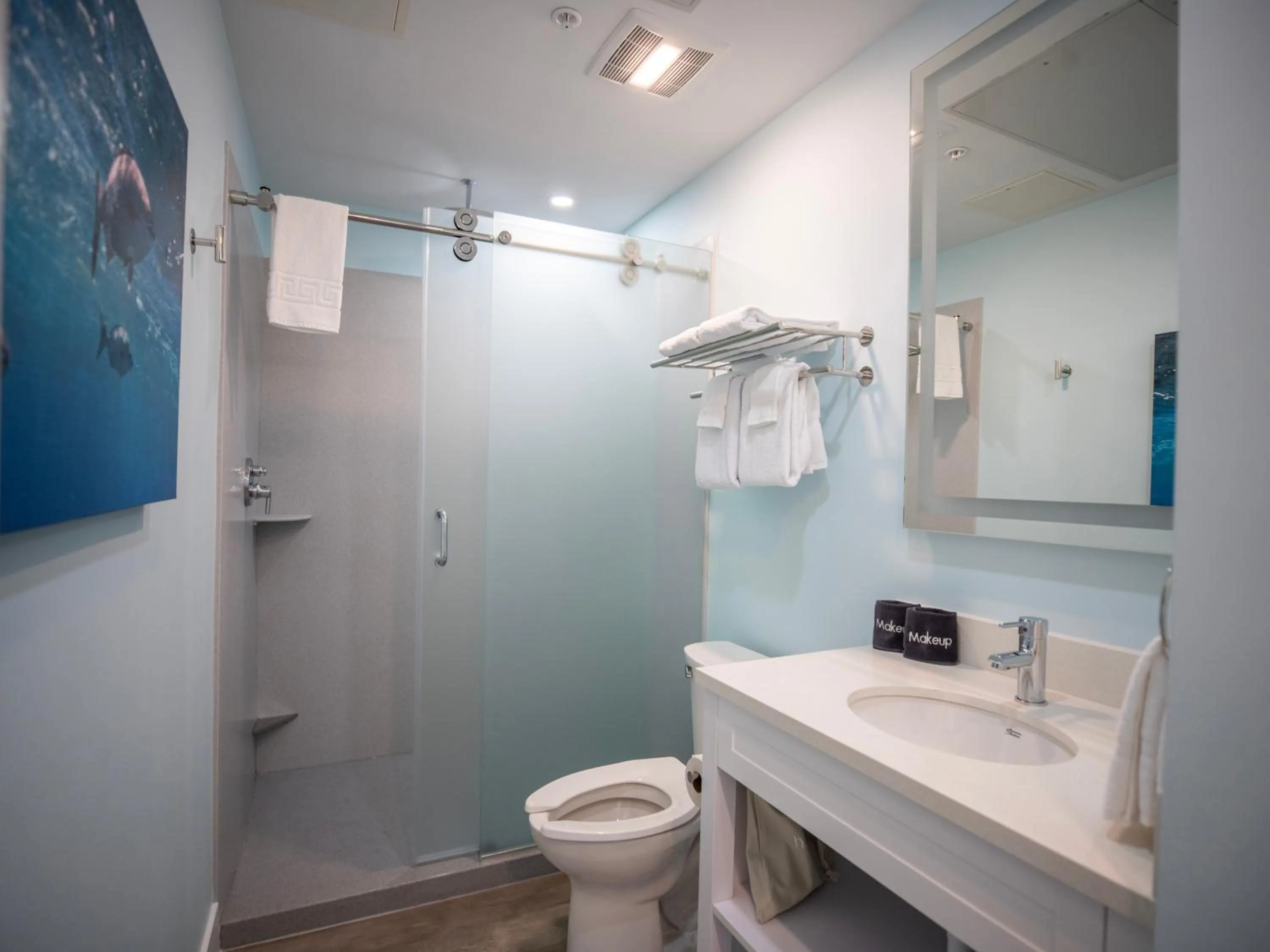 Shower in Sugarloaf Key Hotel at KOA Resort