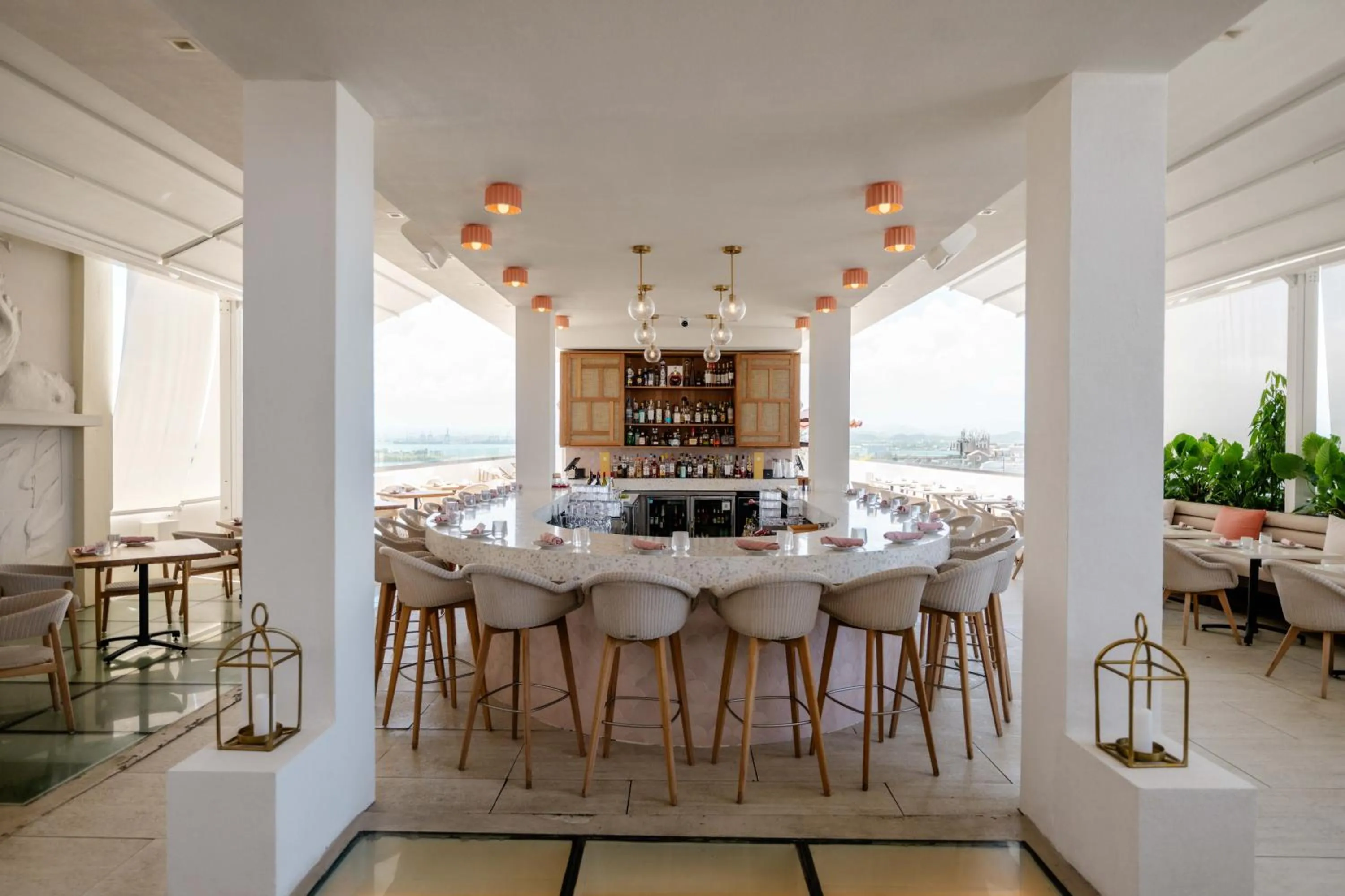 Lounge or bar in Alma San Juan