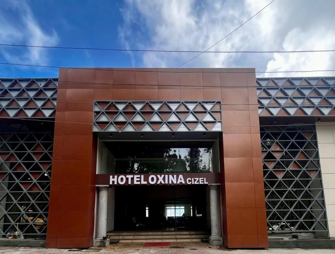 Property building in Hotel Oxina Cizel