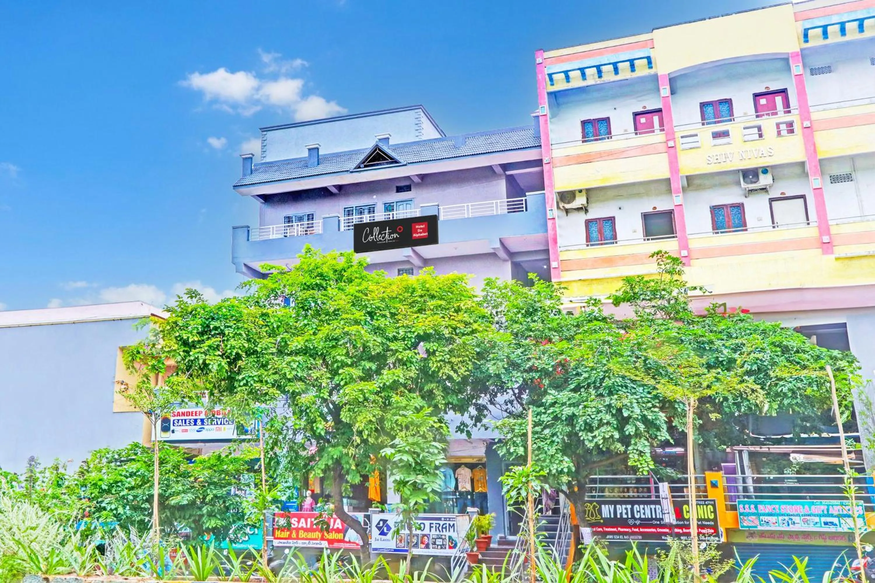 Facade/entrance in Collection O De Alphabet Hotel UMCC