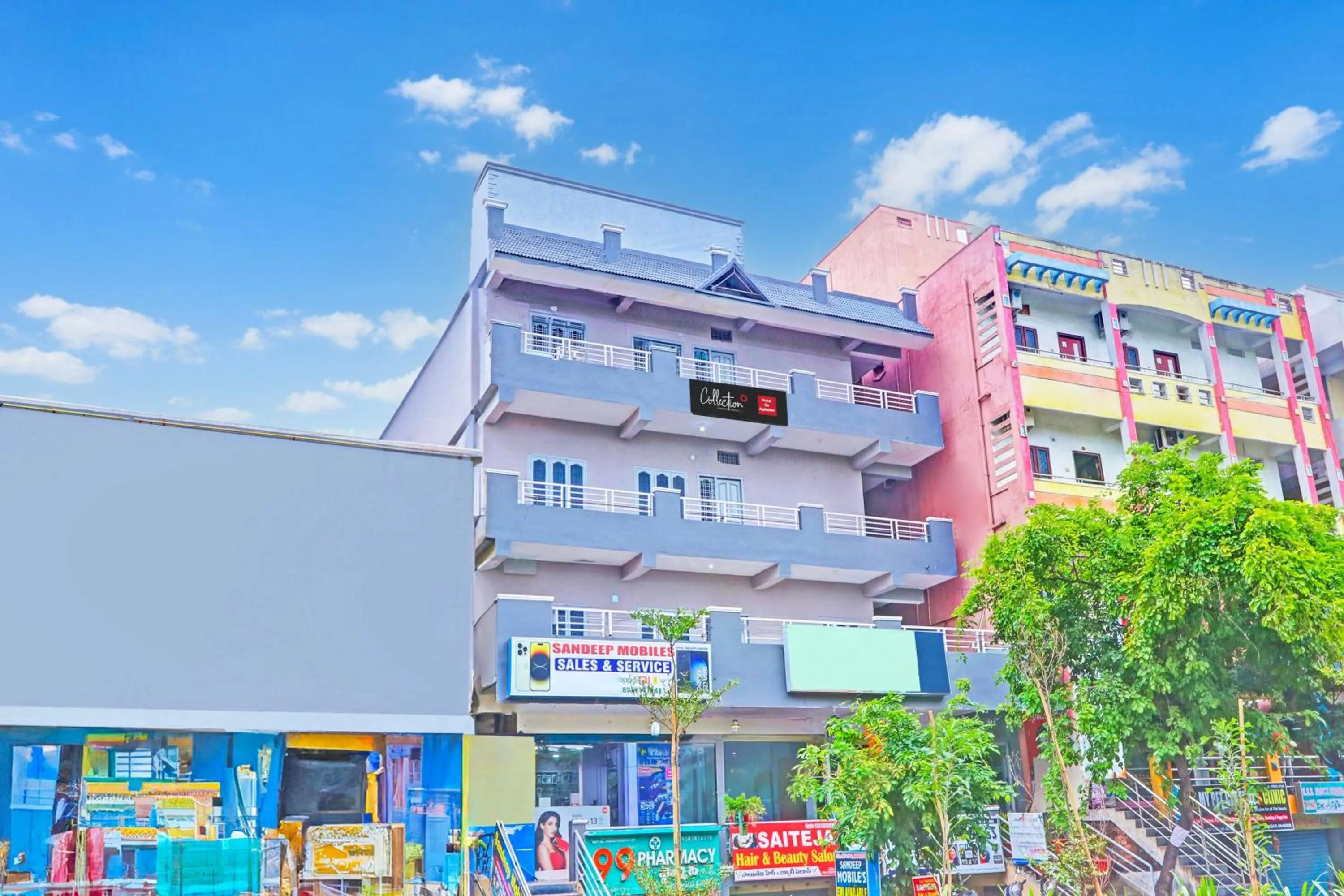 Facade/entrance in Collection O De Alphabet Hotel UMCC
