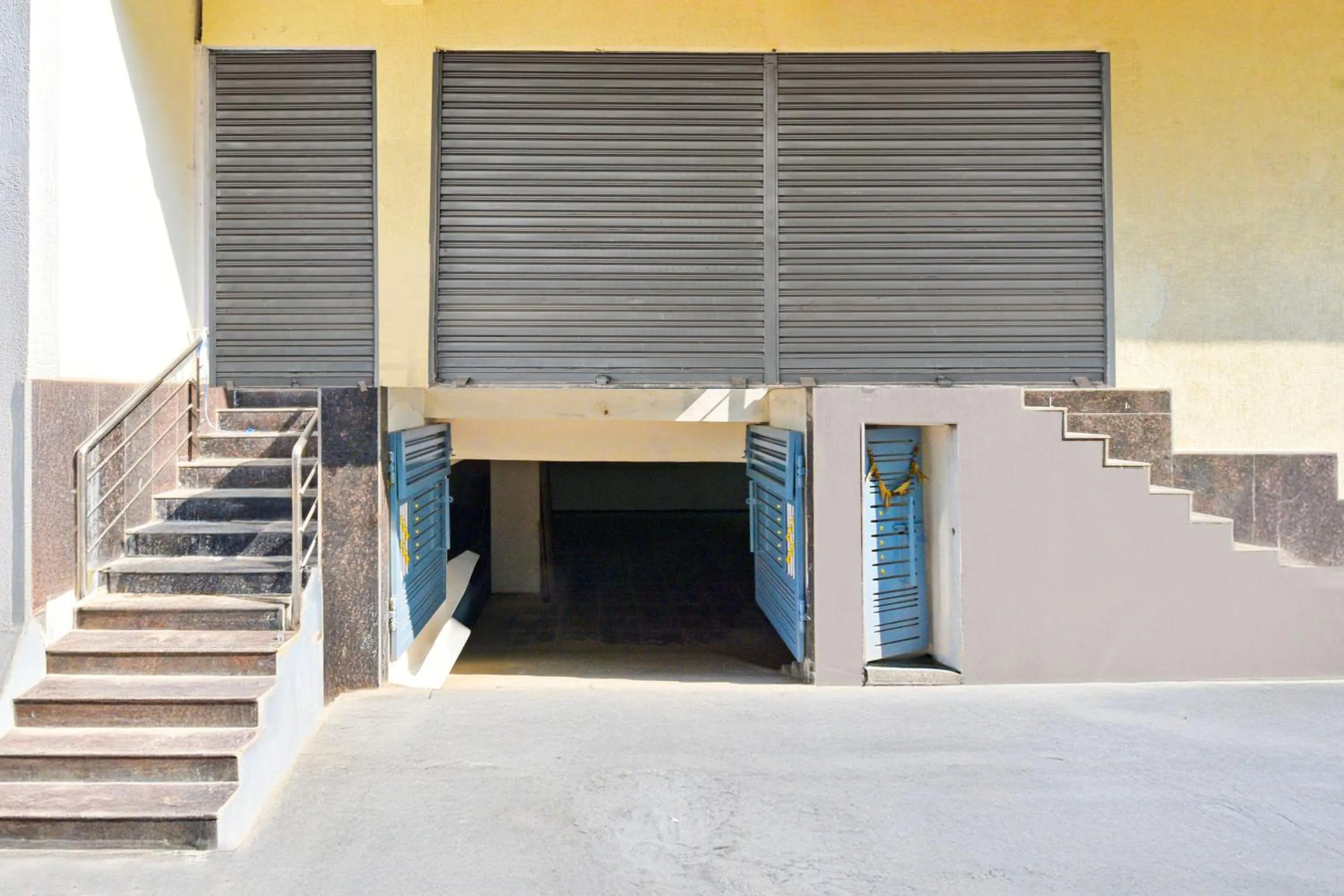 Facade/entrance in Super Collection O Jagadgirigutta Road