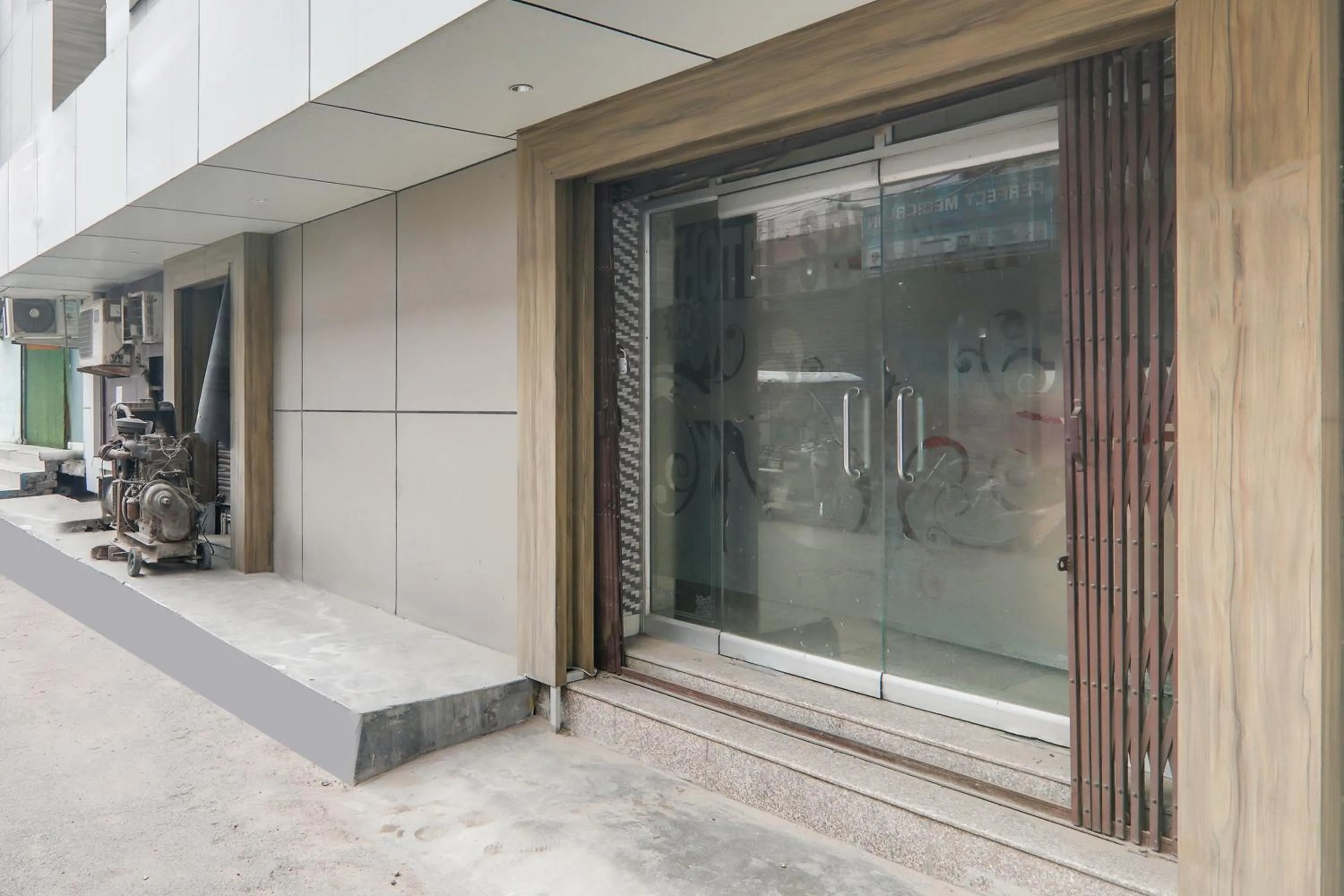 Facade/entrance in Super Hotel O TJ INTERNATIONAL