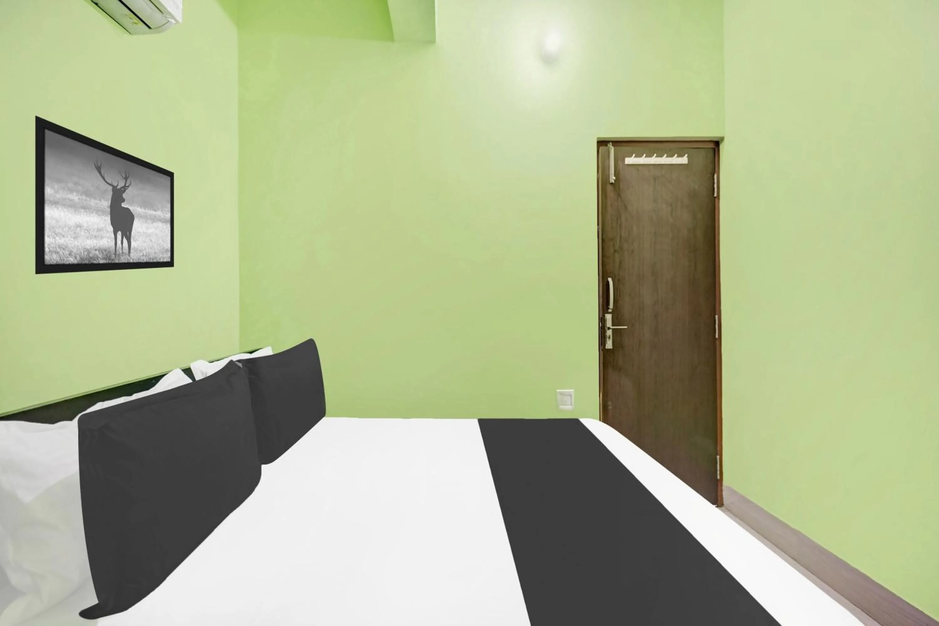 Bedroom, Bed in Hotel O Welcome