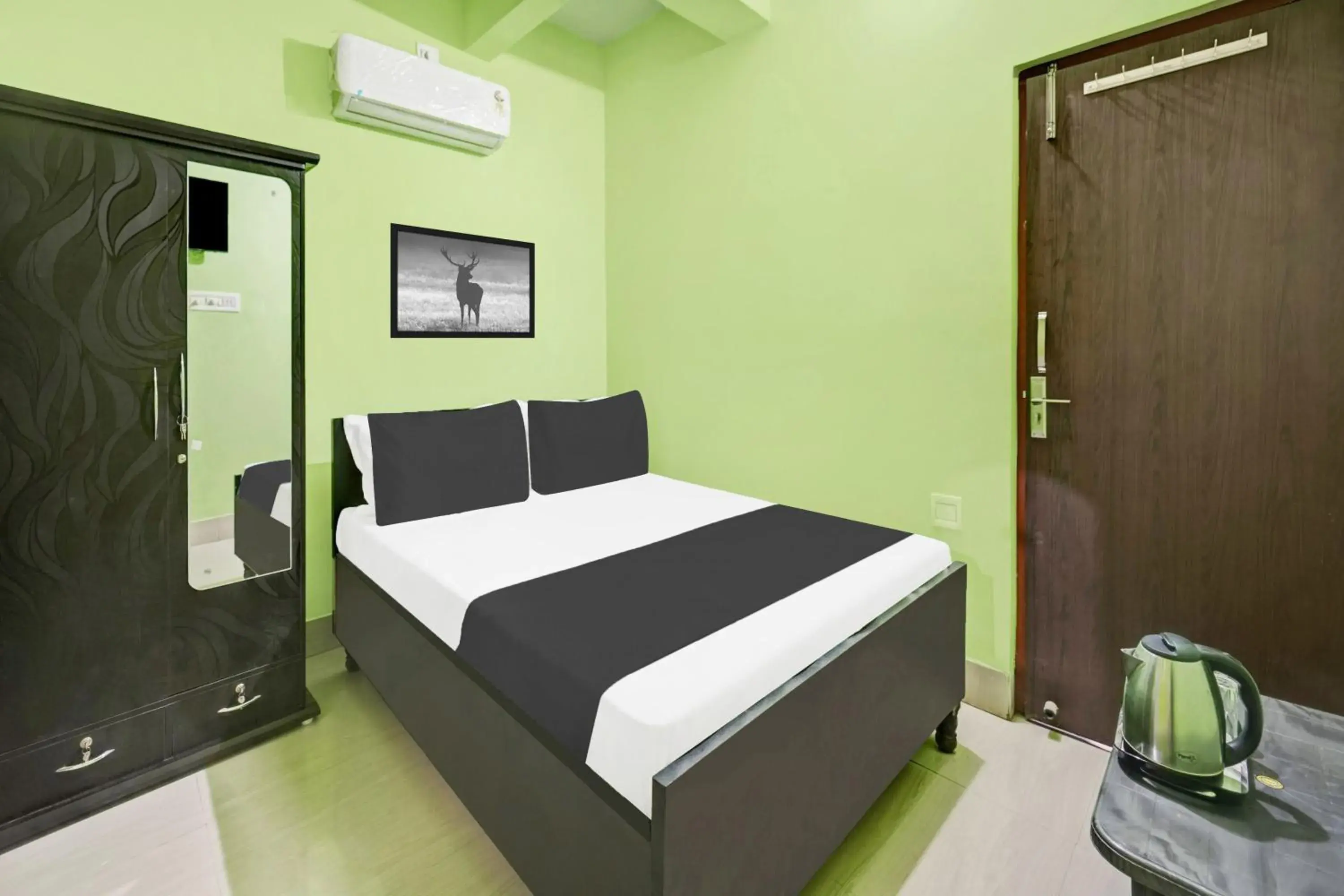Classic Triple Room - single occupancy in Hotel O Welcome Classic Triple Room - single occupancy in Hotel O Welcome