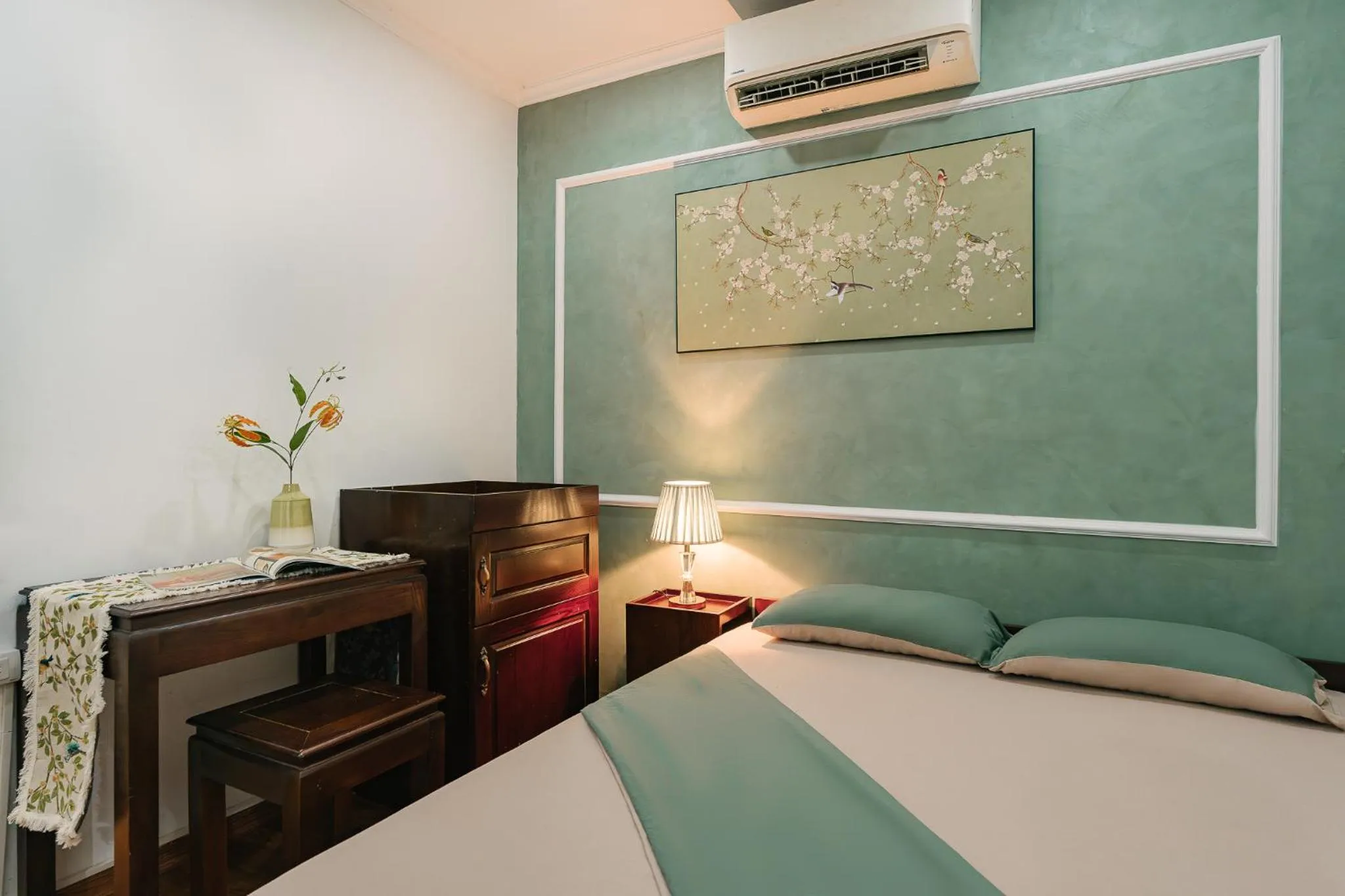 Bed in Drumie Home - salesOTAvn