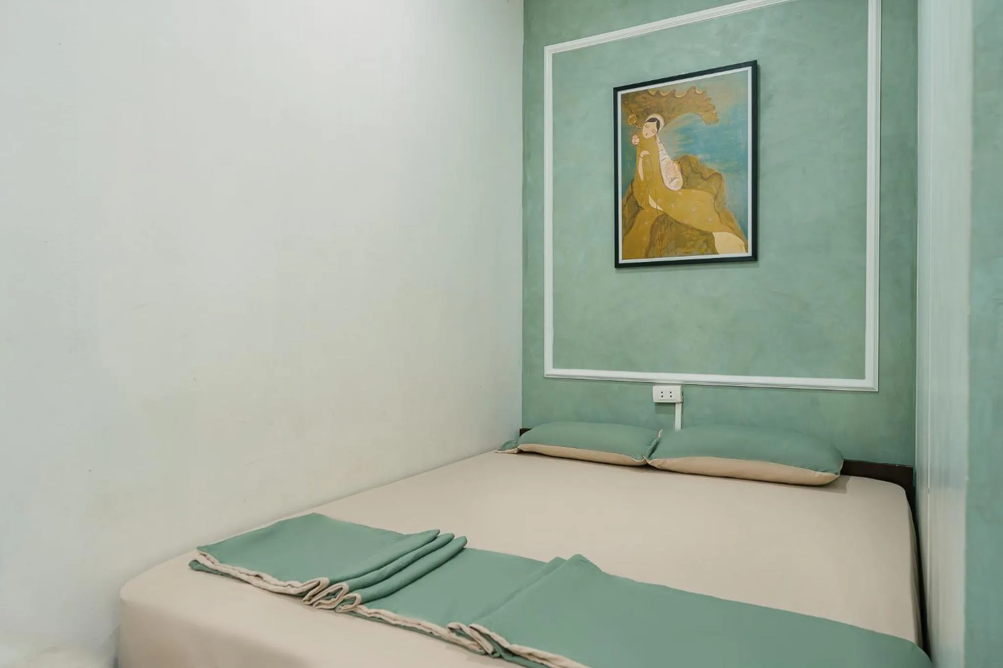 Bed in Drumie Home - salesOTAvn