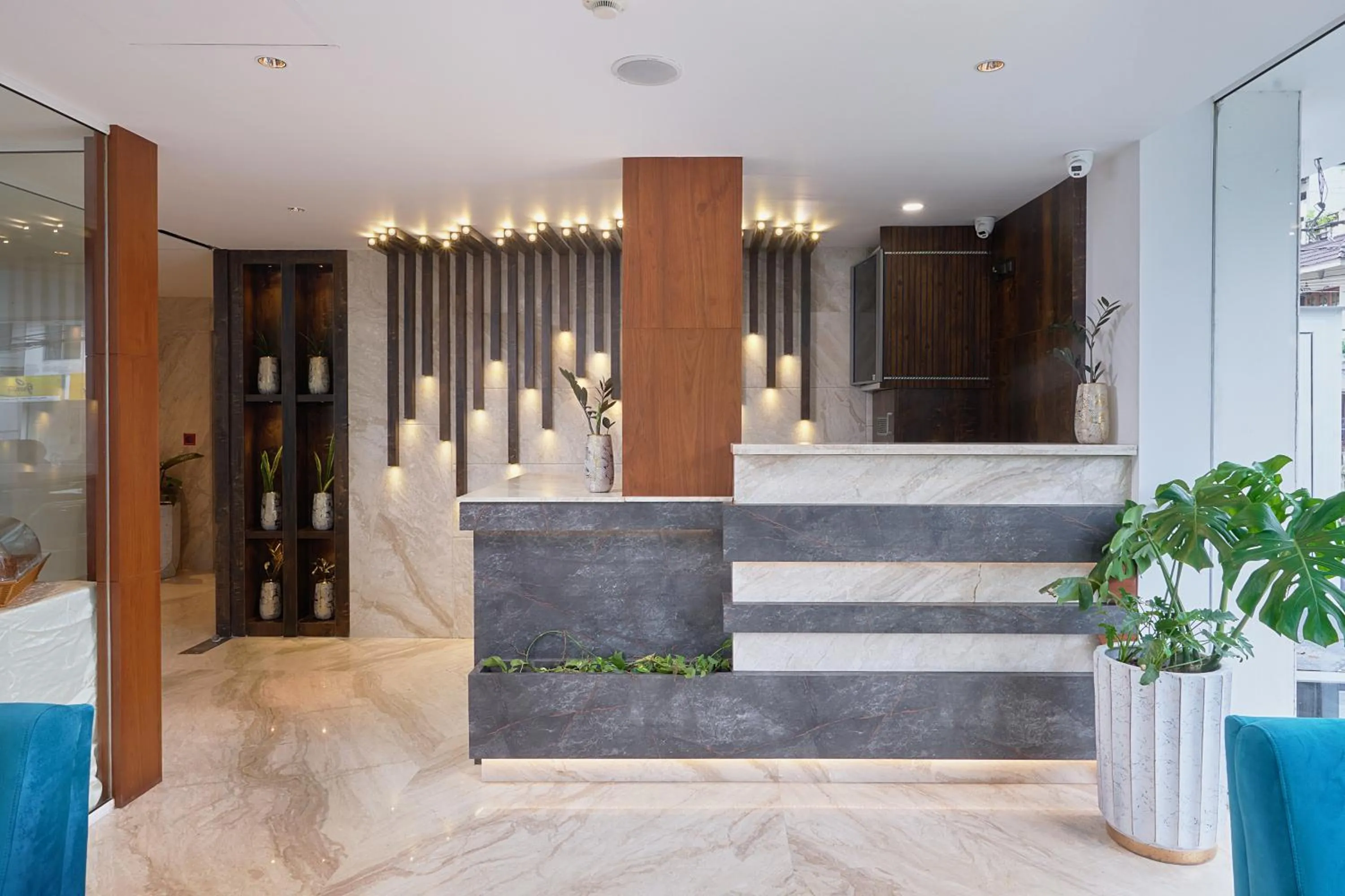 Lobby or reception in Q-White Crescent