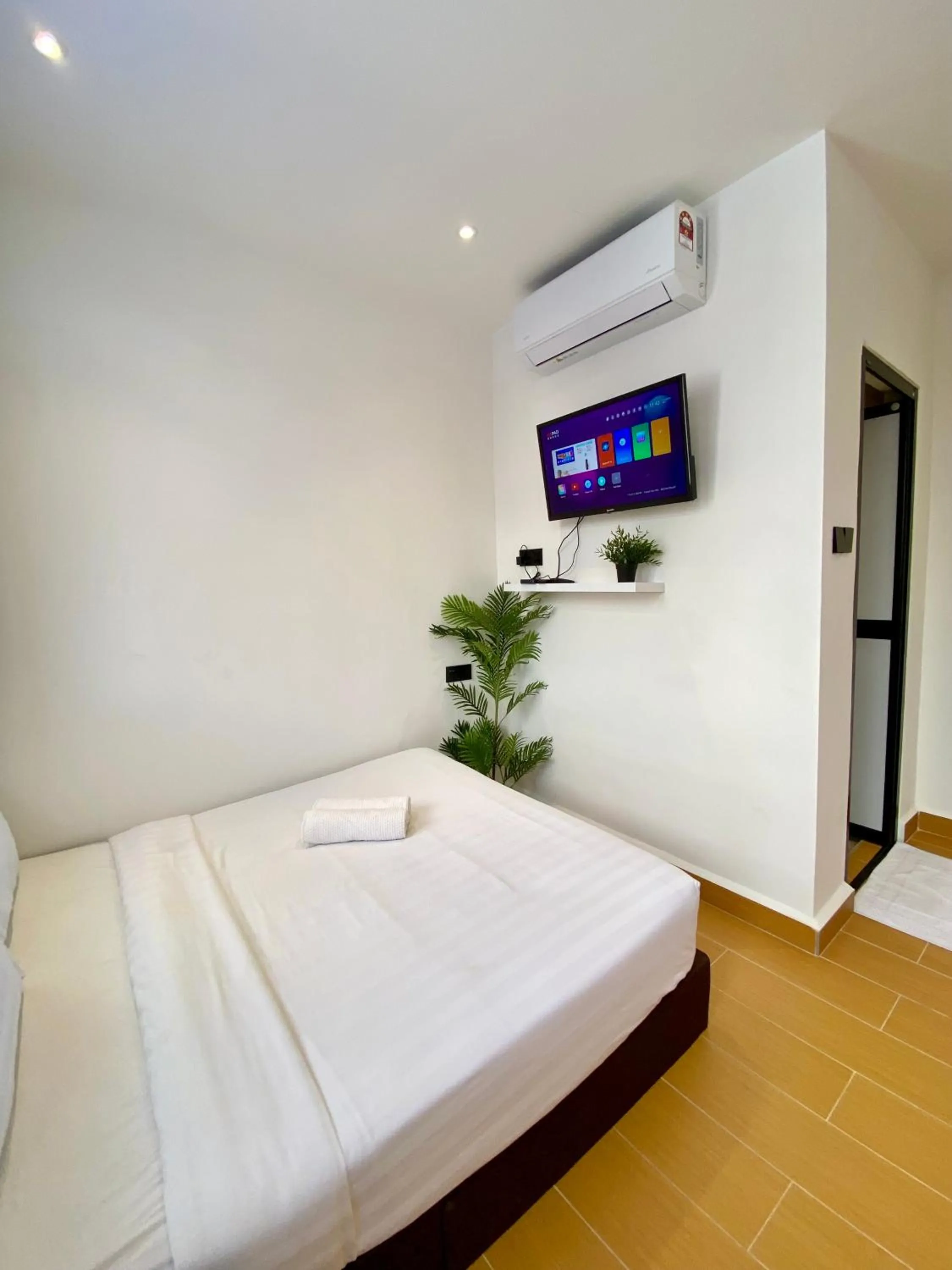 TV and multimedia, Bed in The 6N by Sky Hive