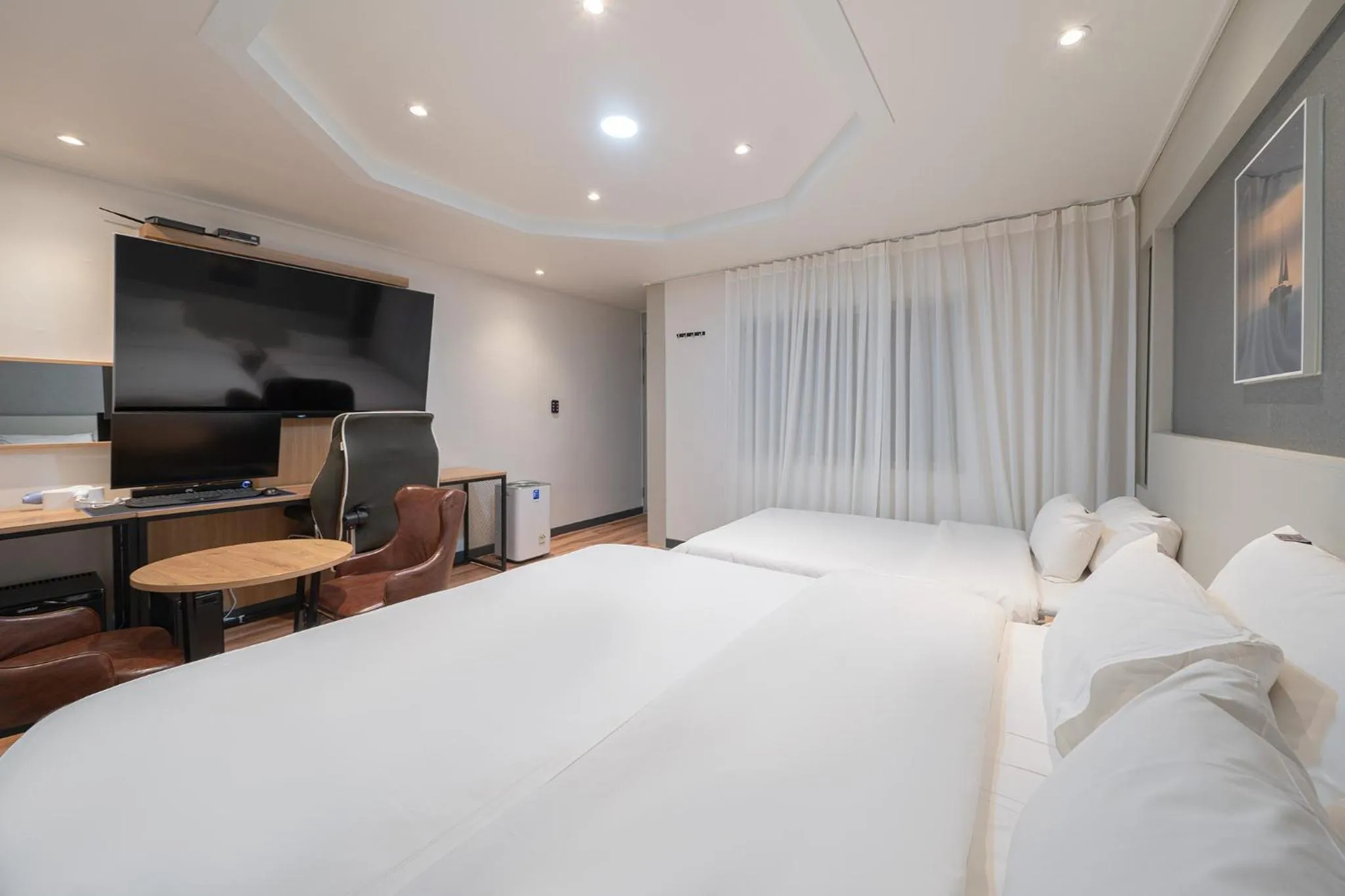 Bed in Curve Hotel Iksan