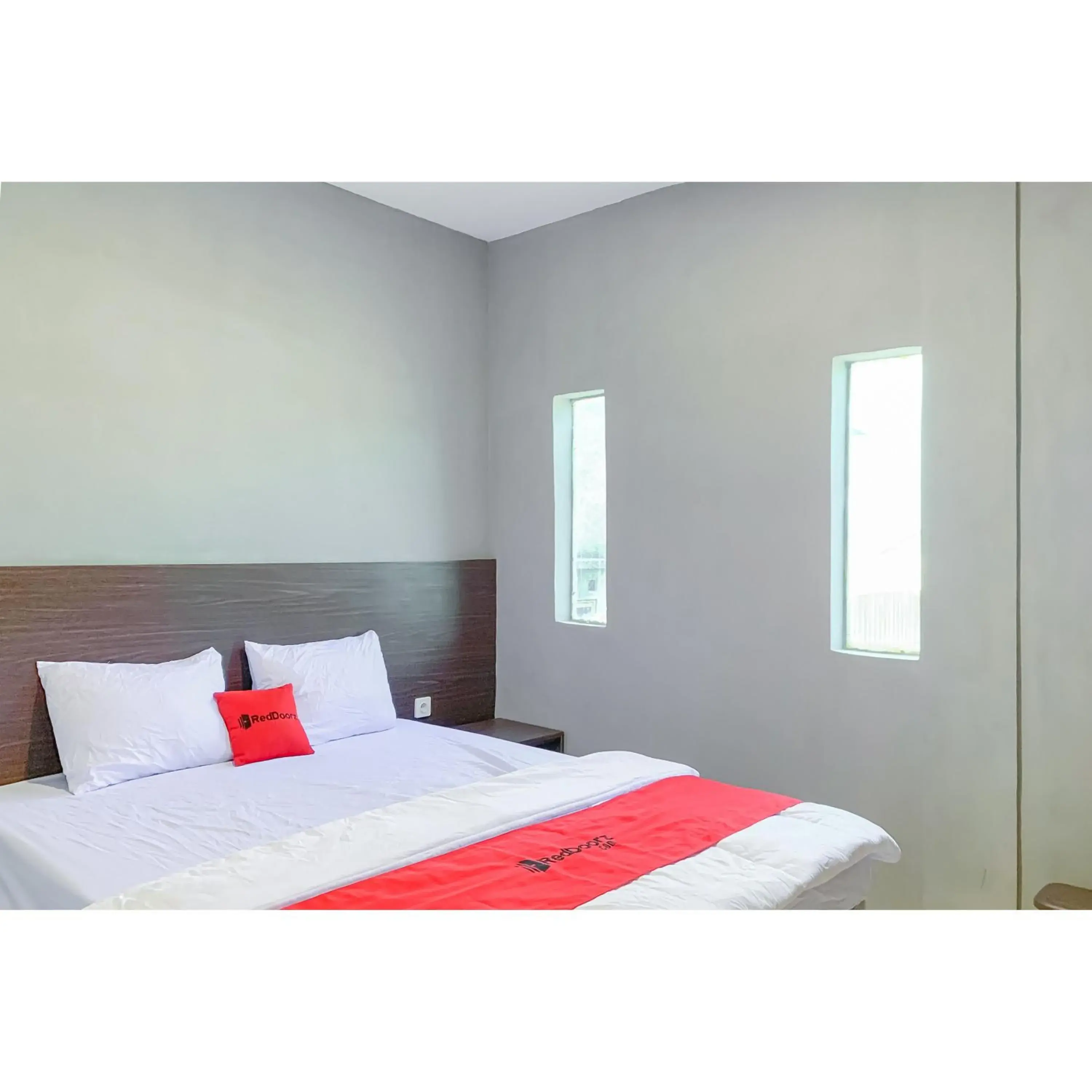 RedDoorz Plus at D San Residence Buah Batu RedDoorz Plus at D San Residence Buah Batu