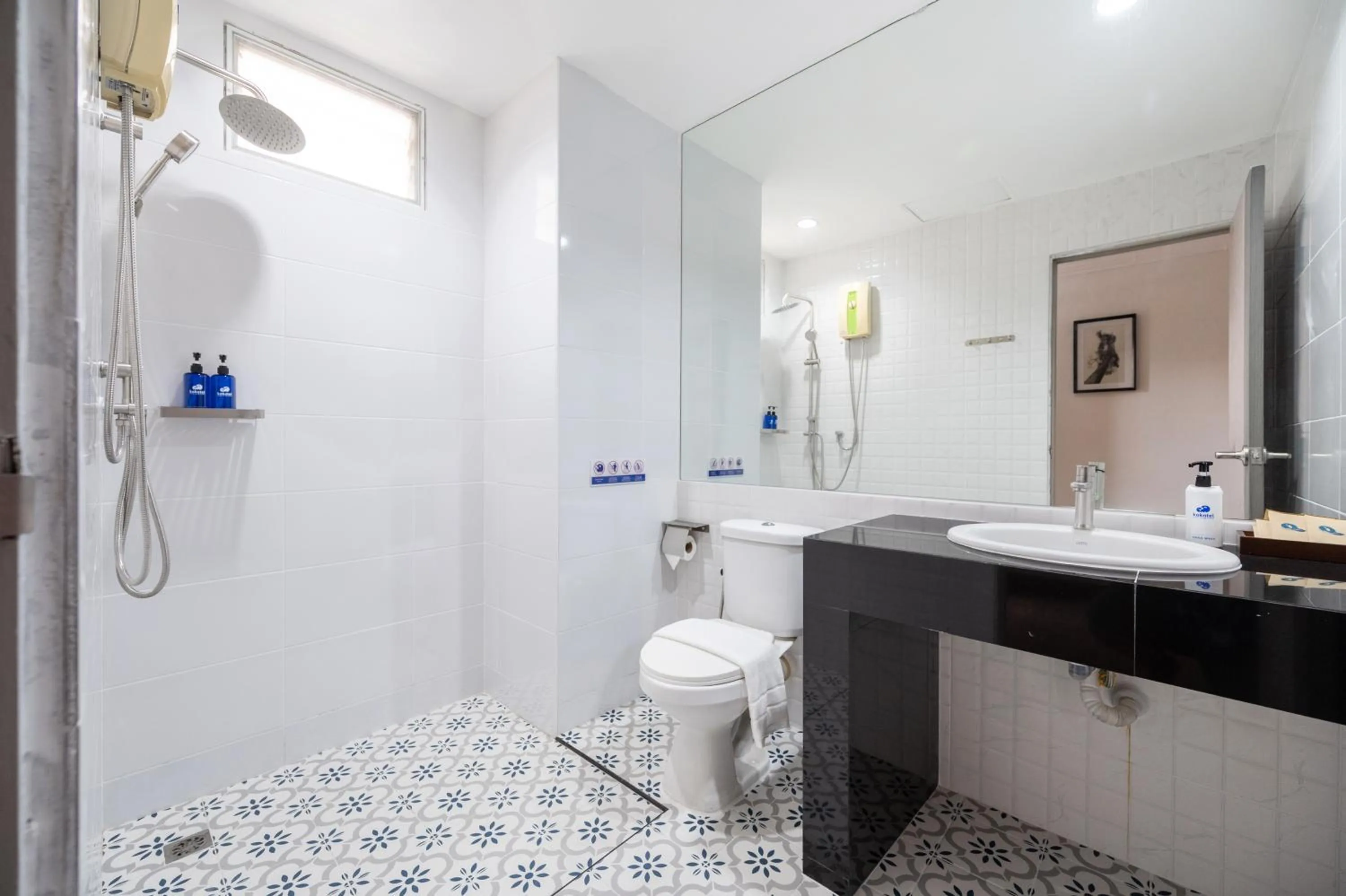 Shower in Kokotel Pattaya North Beach