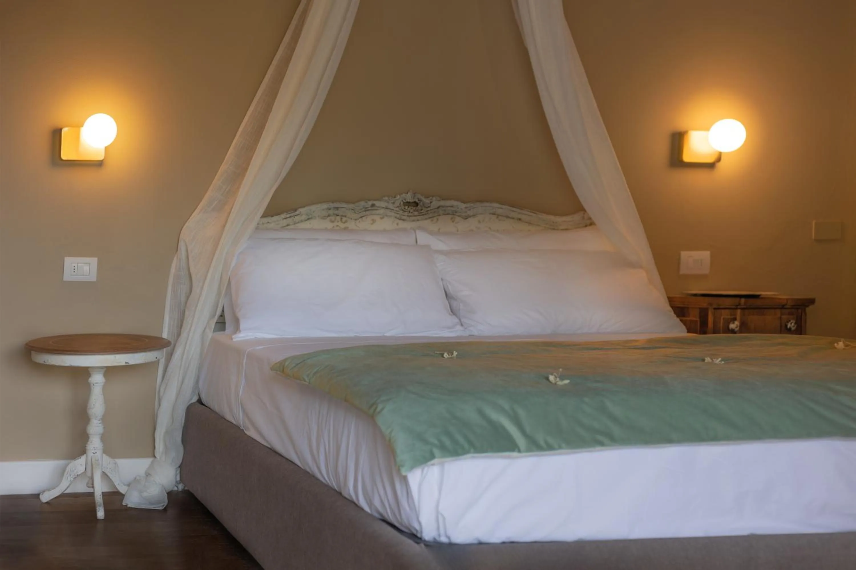 Bed in Luce Boutique Hotel
