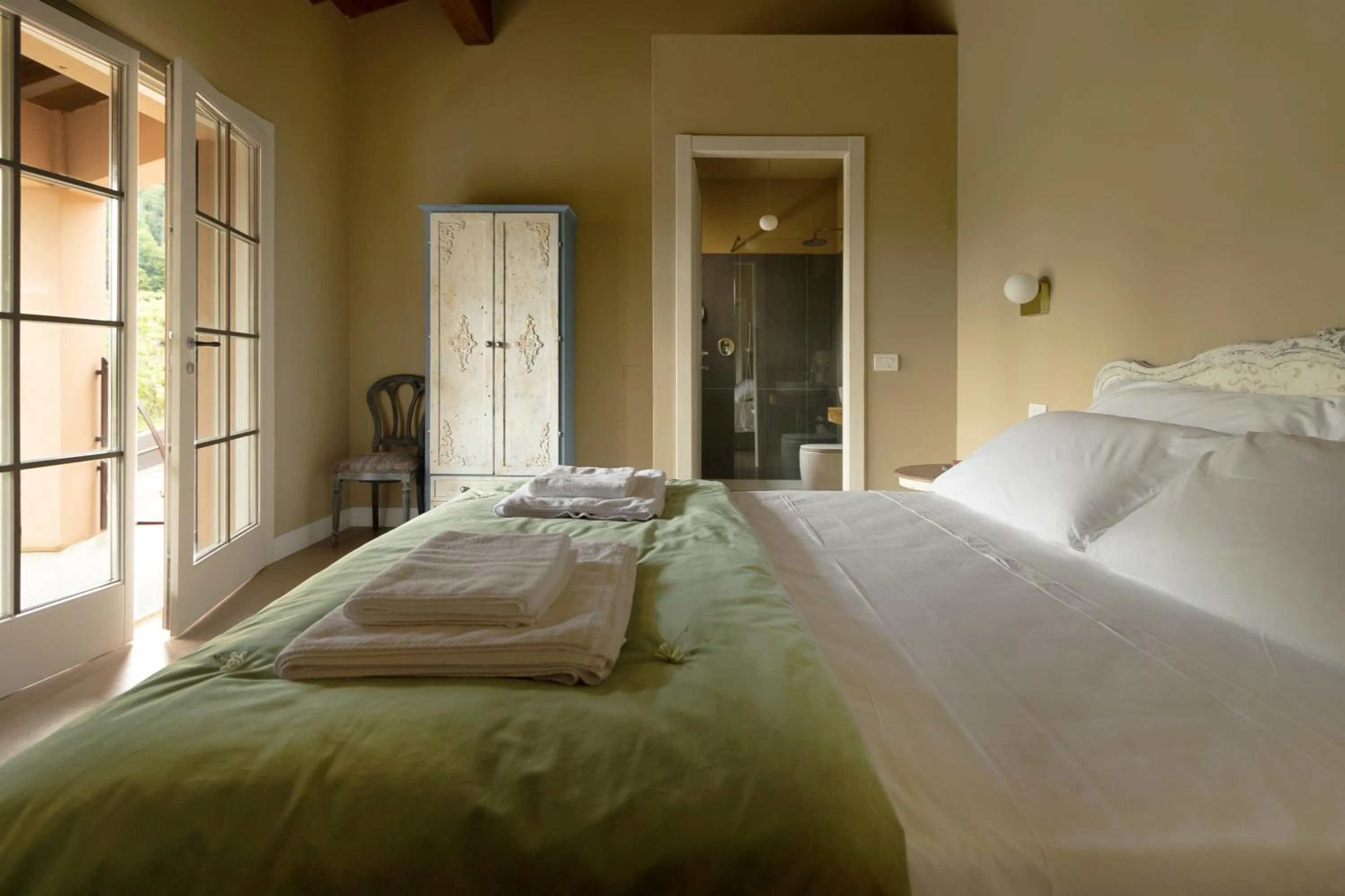 Bed in Luce Boutique Hotel