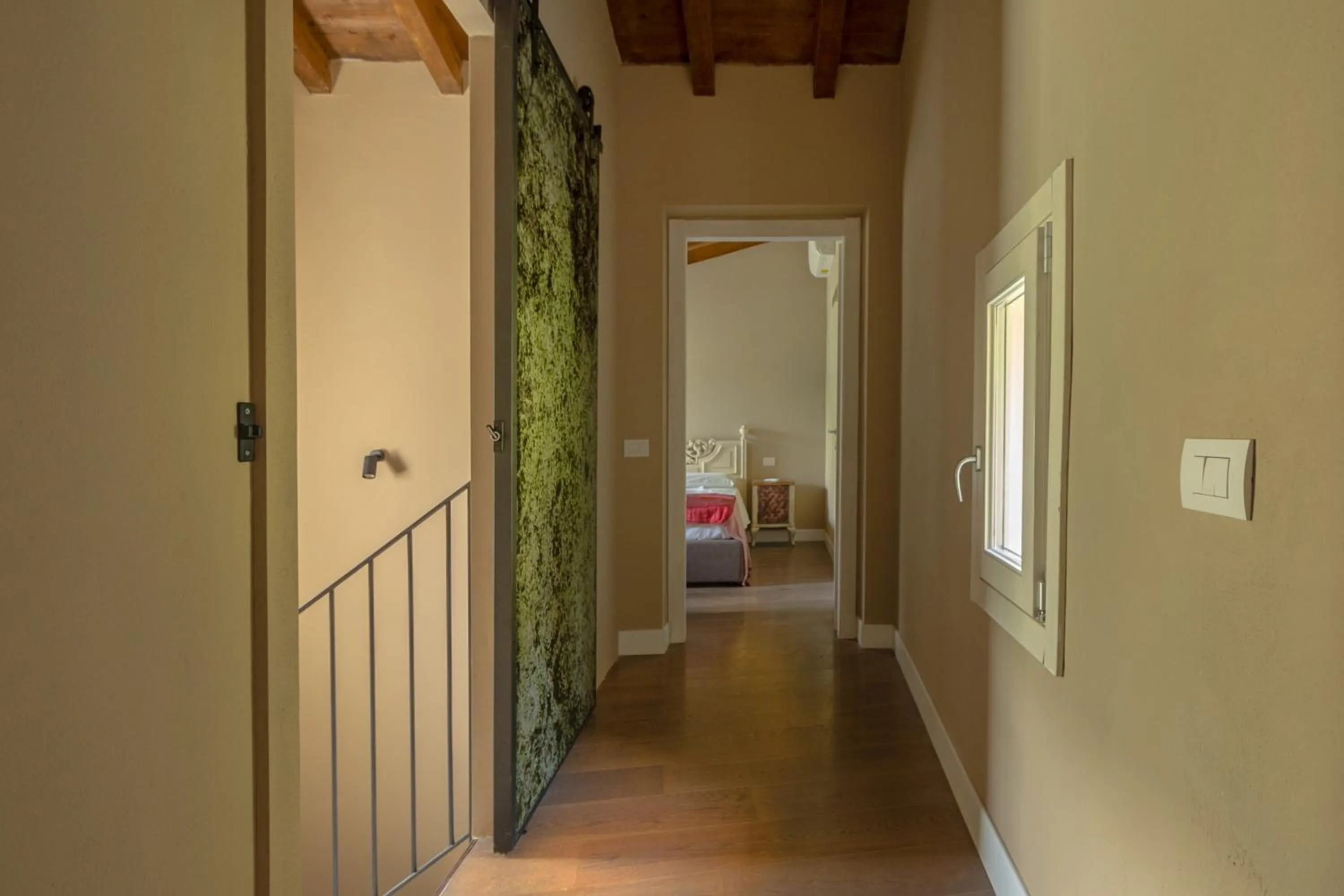 Photo of the whole room, Bed in Luce Boutique Hotel